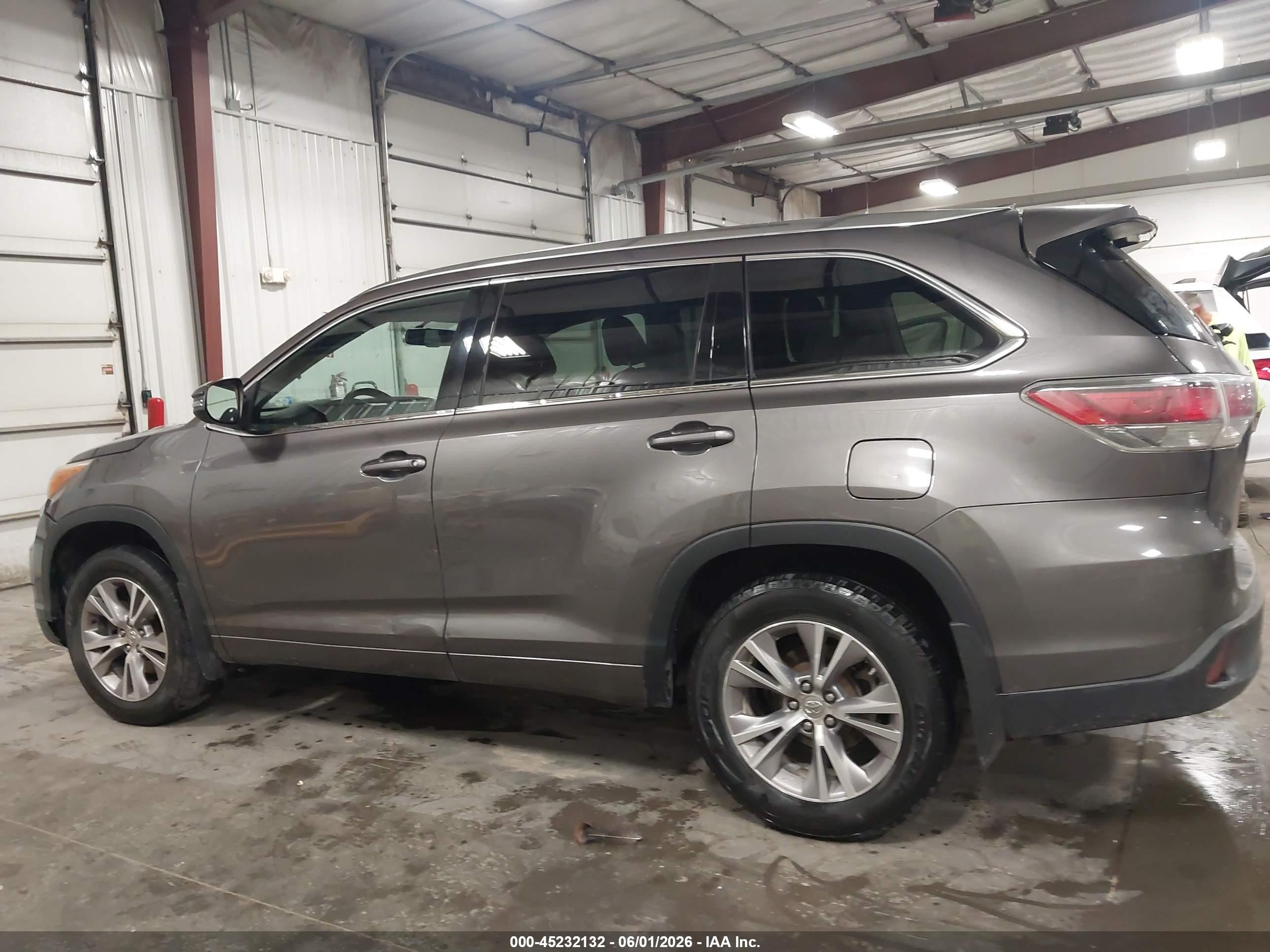 2015 Toyota Highlander Xle V6 Gray vin: 5TDJKRFH3FS114967