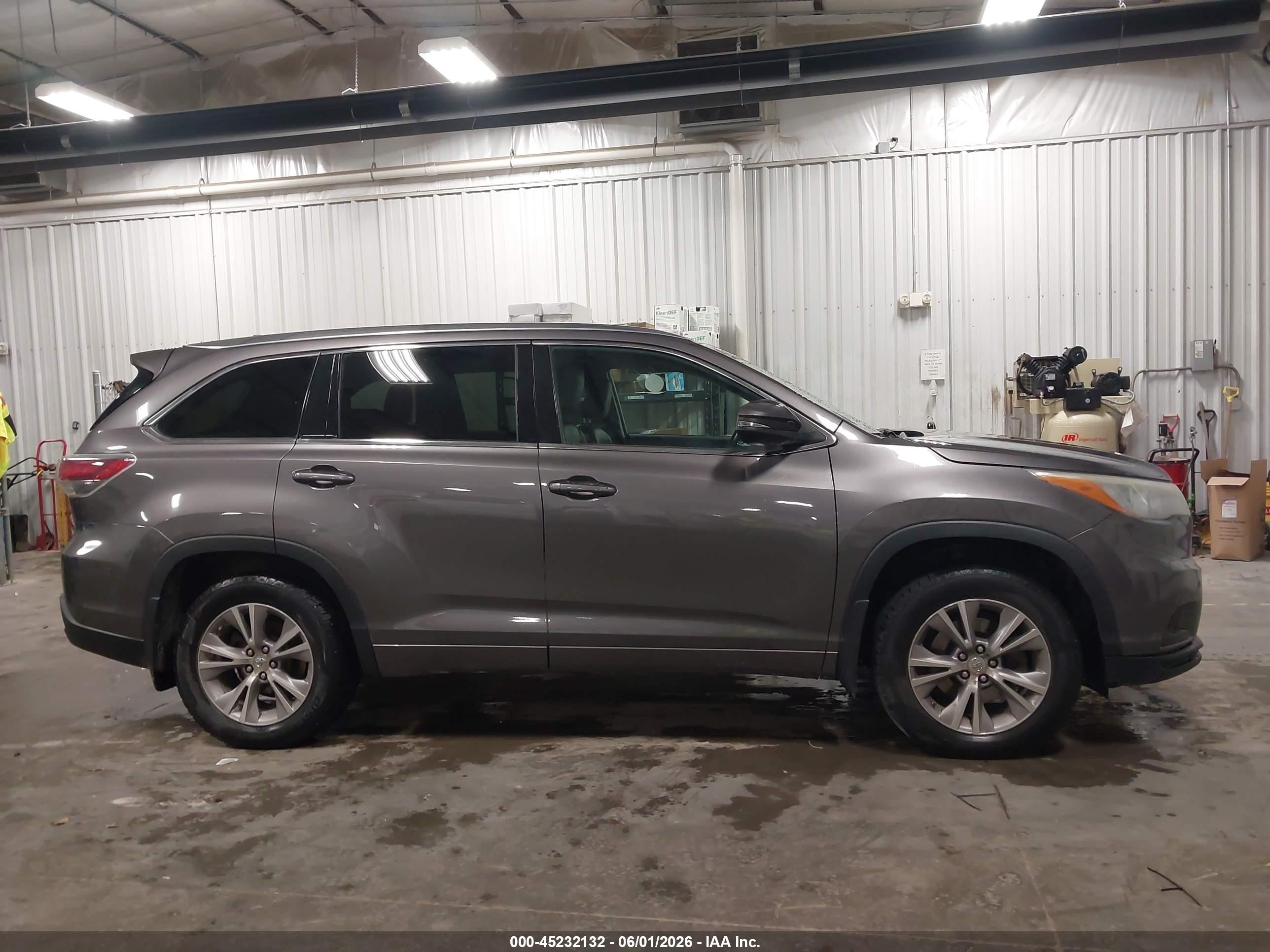 2015 Toyota Highlander Xle V6 Gray vin: 5TDJKRFH3FS114967