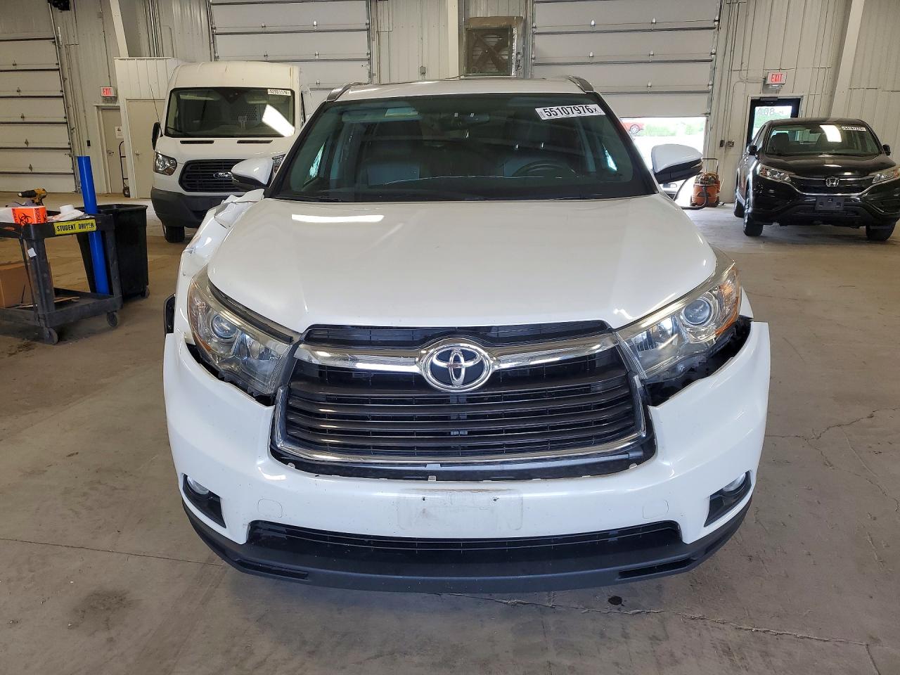 2015 Toyota Highlander Xle White vin: 5TDJKRFH3FS131705