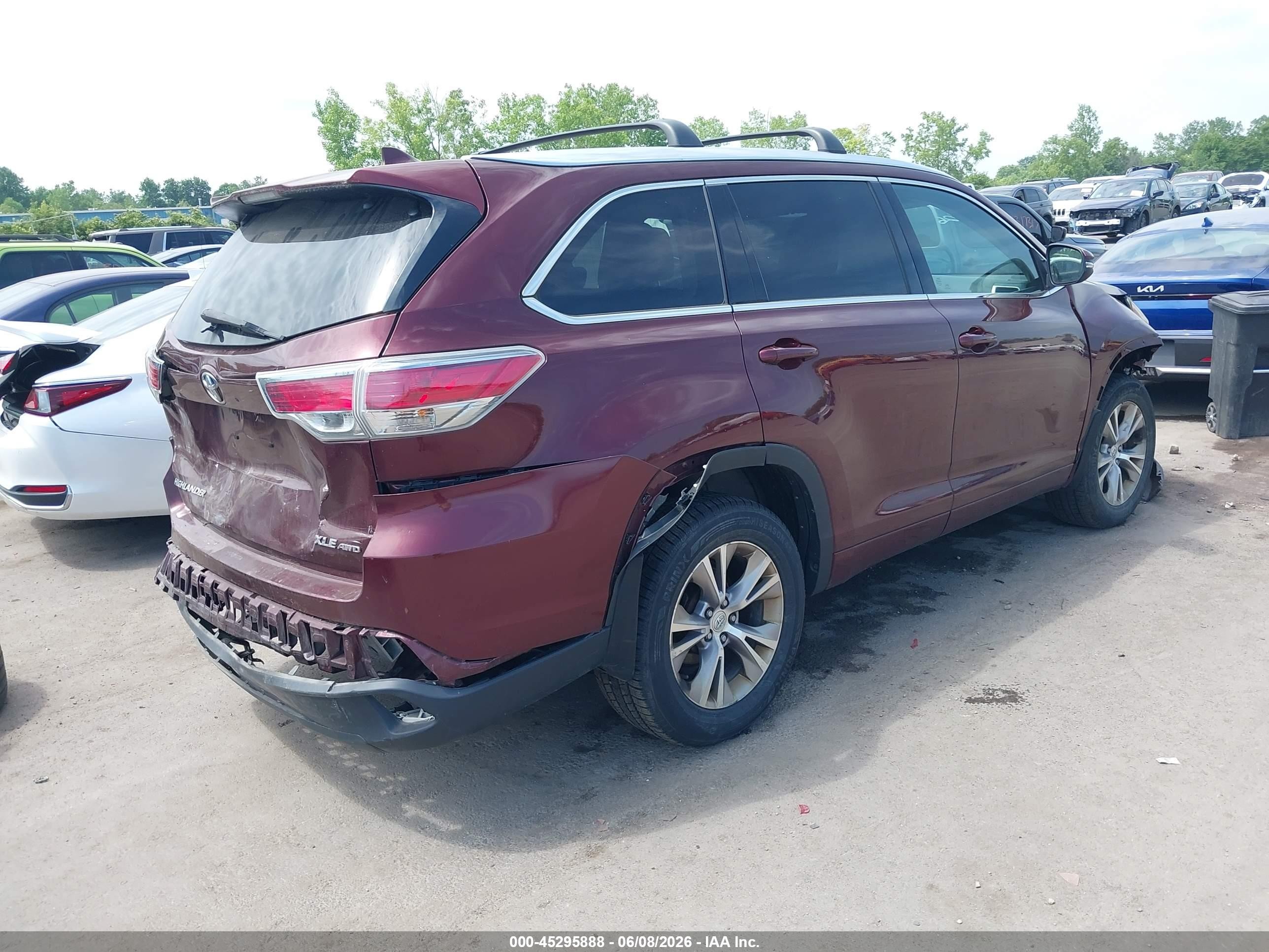 2015 Toyota Highlander Xle V6 Burgundy vin: 5TDJKRFH3FS136340