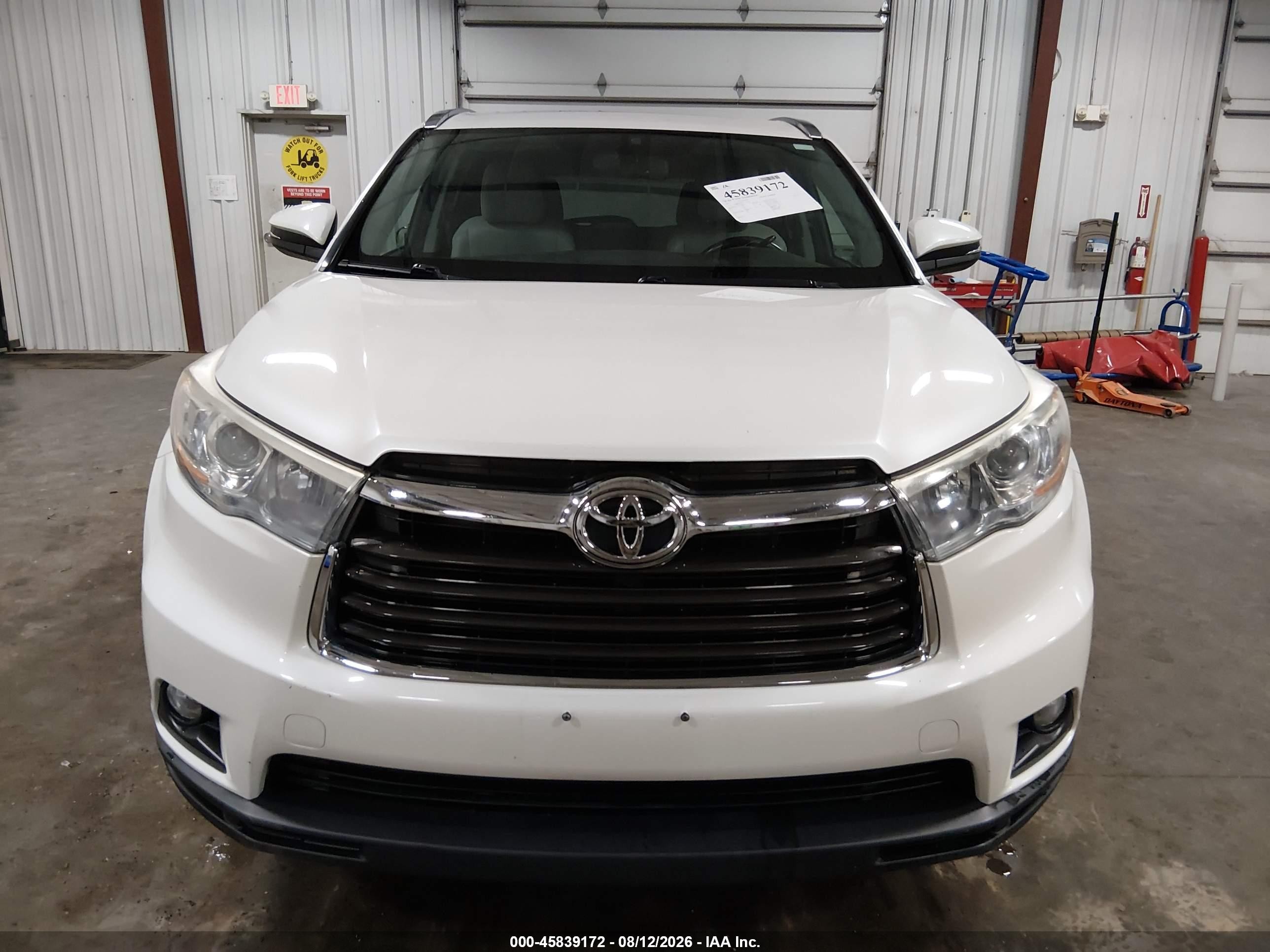 2015 Toyota Highlander Xle V6 White vin: 5TDJKRFH3FS177762