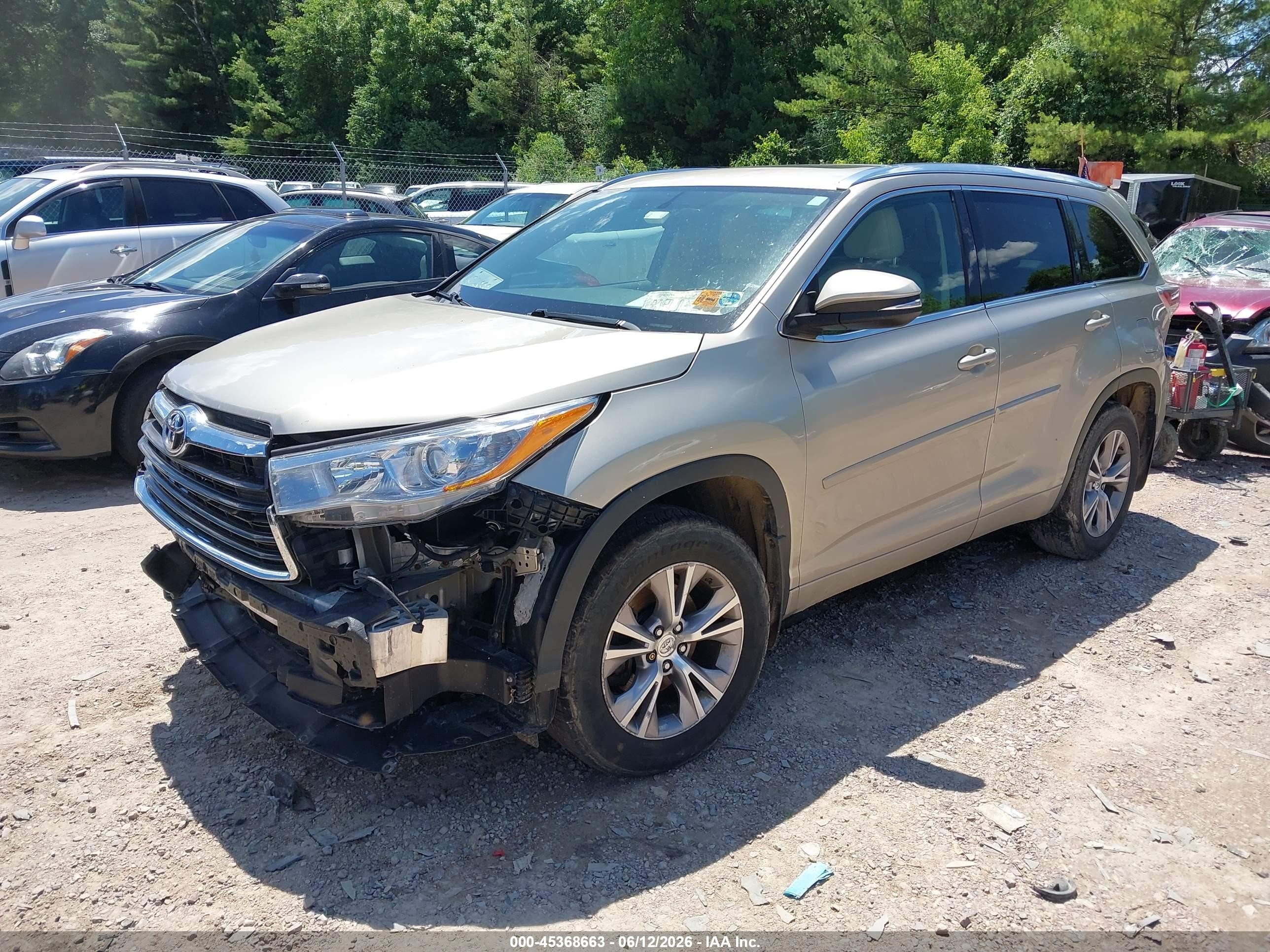 2015 Toyota Highlander Xle V6 Tan vin: 5TDJKRFH3FS215541