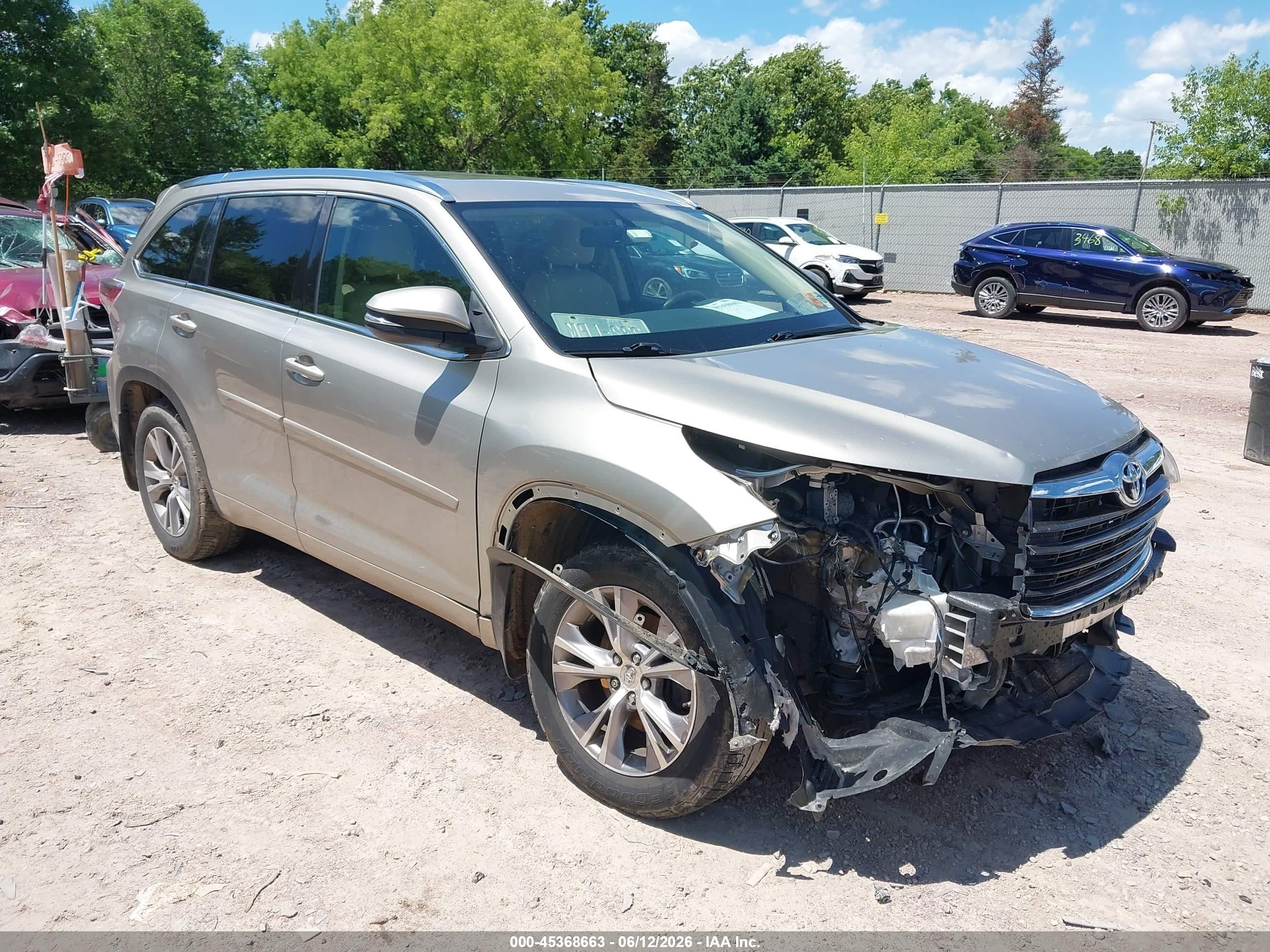 2015 Toyota Highlander Xle V6 Tan vin: 5TDJKRFH3FS215541