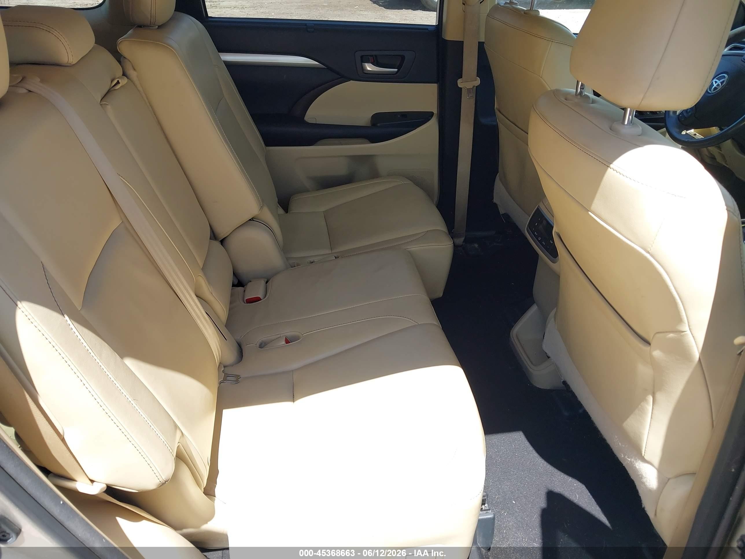 2015 Toyota Highlander Xle V6 Tan vin: 5TDJKRFH3FS215541