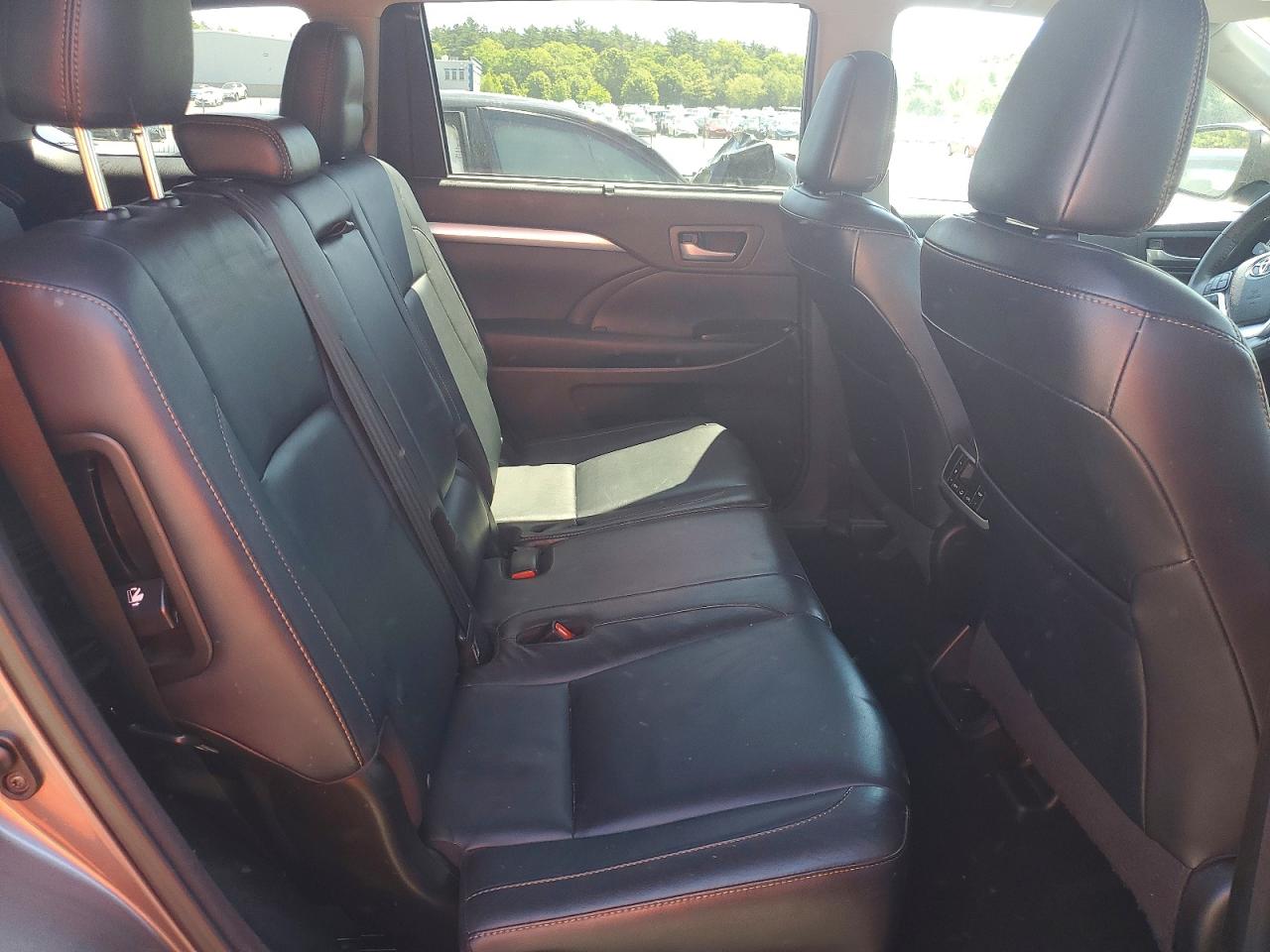 2016 Toyota Highlander Xle Серый vin: 5TDJKRFH3GS504663