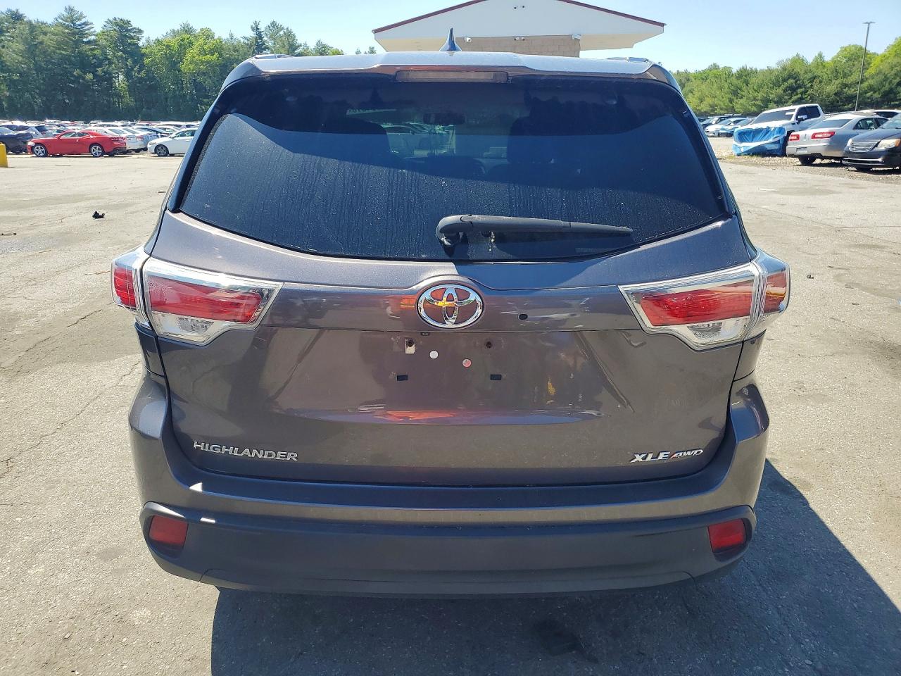 2016 Toyota Highlander Xle Серый vin: 5TDJKRFH3GS504663