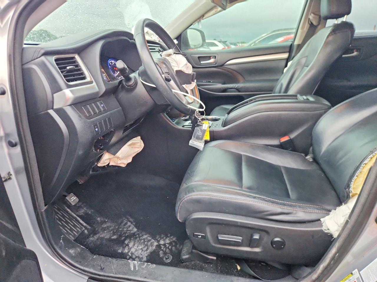 2014 Toyota Highlander Xle Silver vin: 5TDJKRFH4ES036472