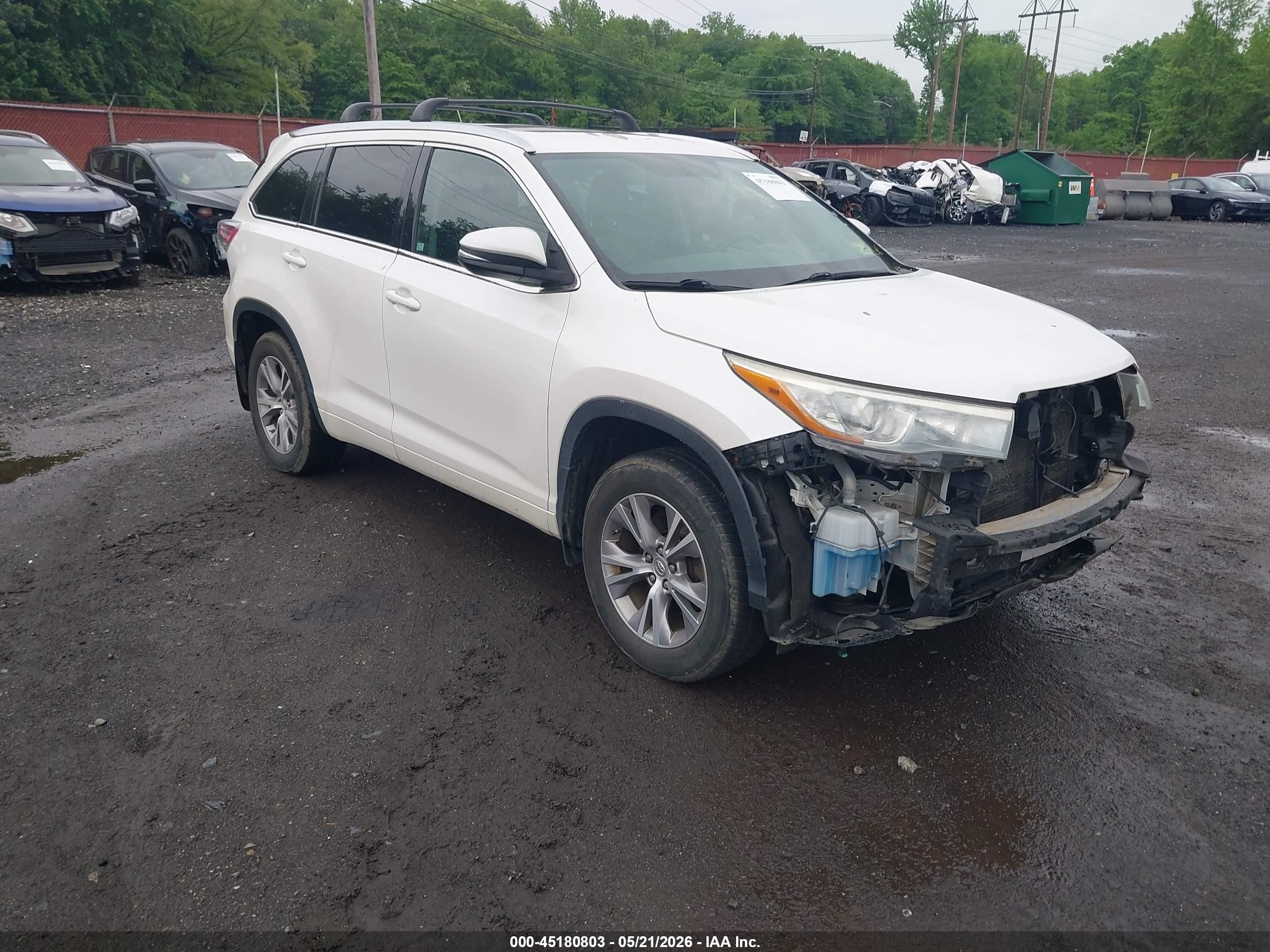 2015 Toyota Highlander Xle V6 White vin: 5TDJKRFH4FS123242