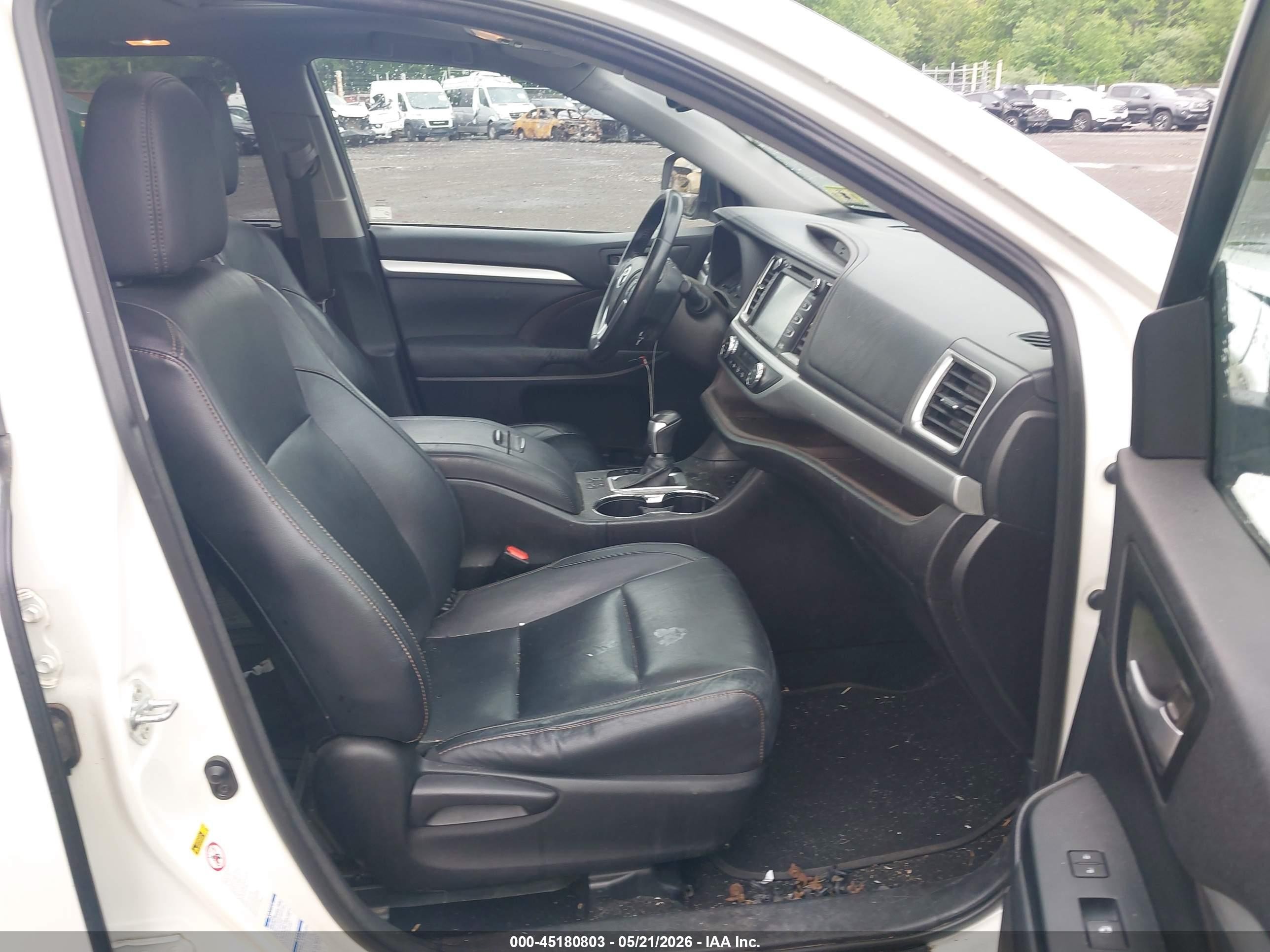2015 Toyota Highlander Xle V6 White vin: 5TDJKRFH4FS123242