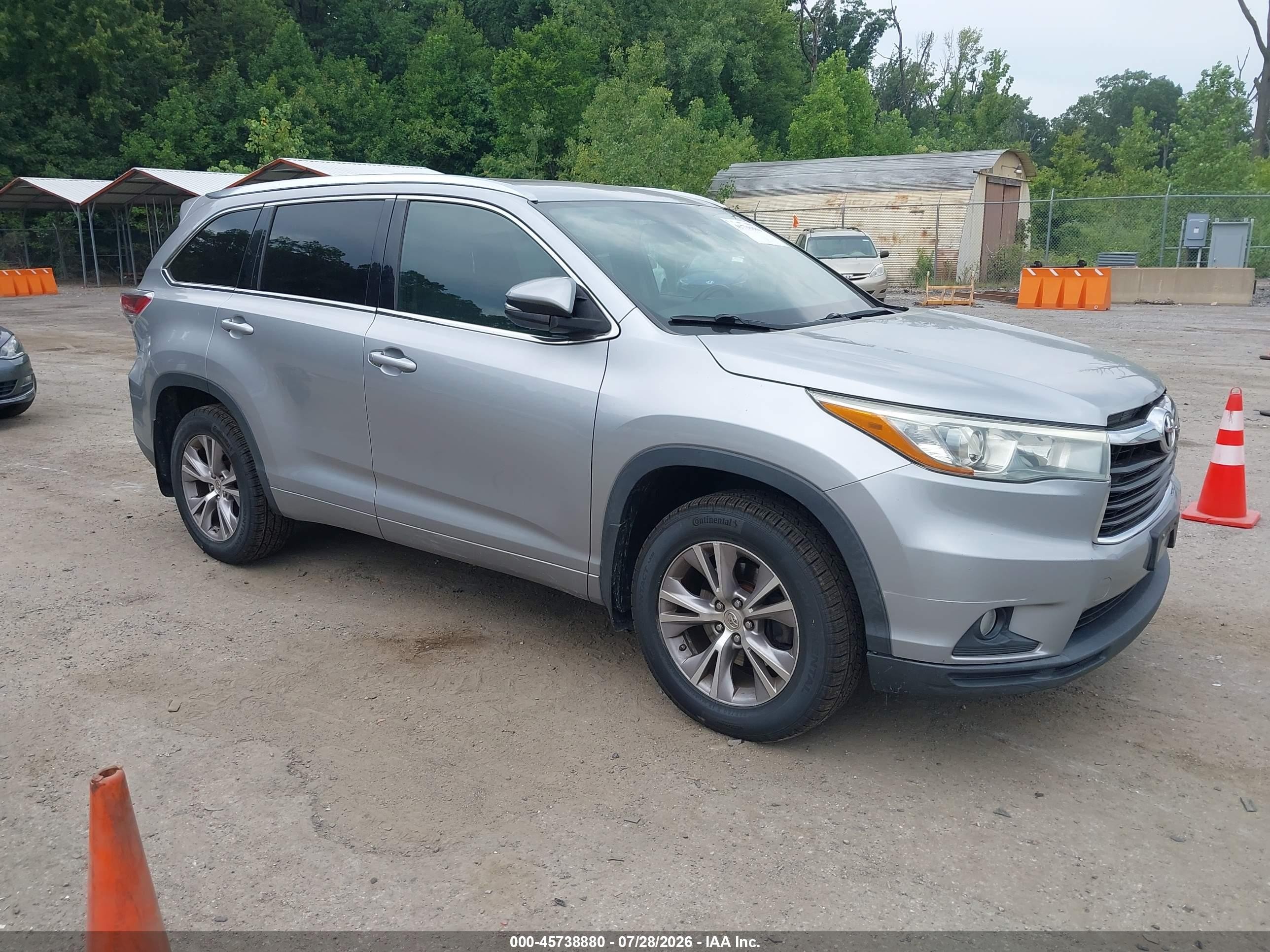 2015 Toyota Highlander Xle V6 Silver vin: 5TDJKRFH4FS129347