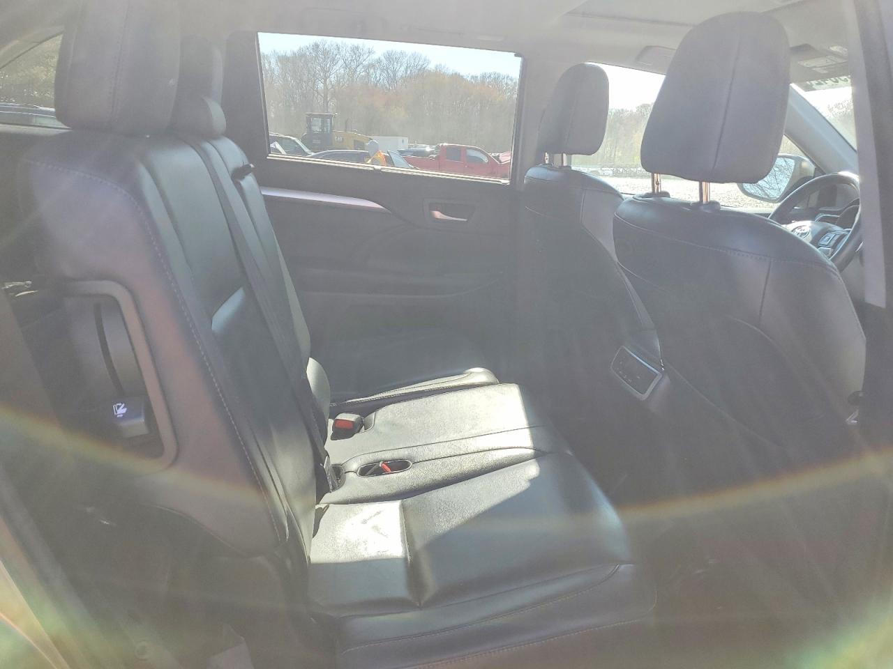 2015 Toyota Highlander Xle Gray vin: 5TDJKRFH4FS157536