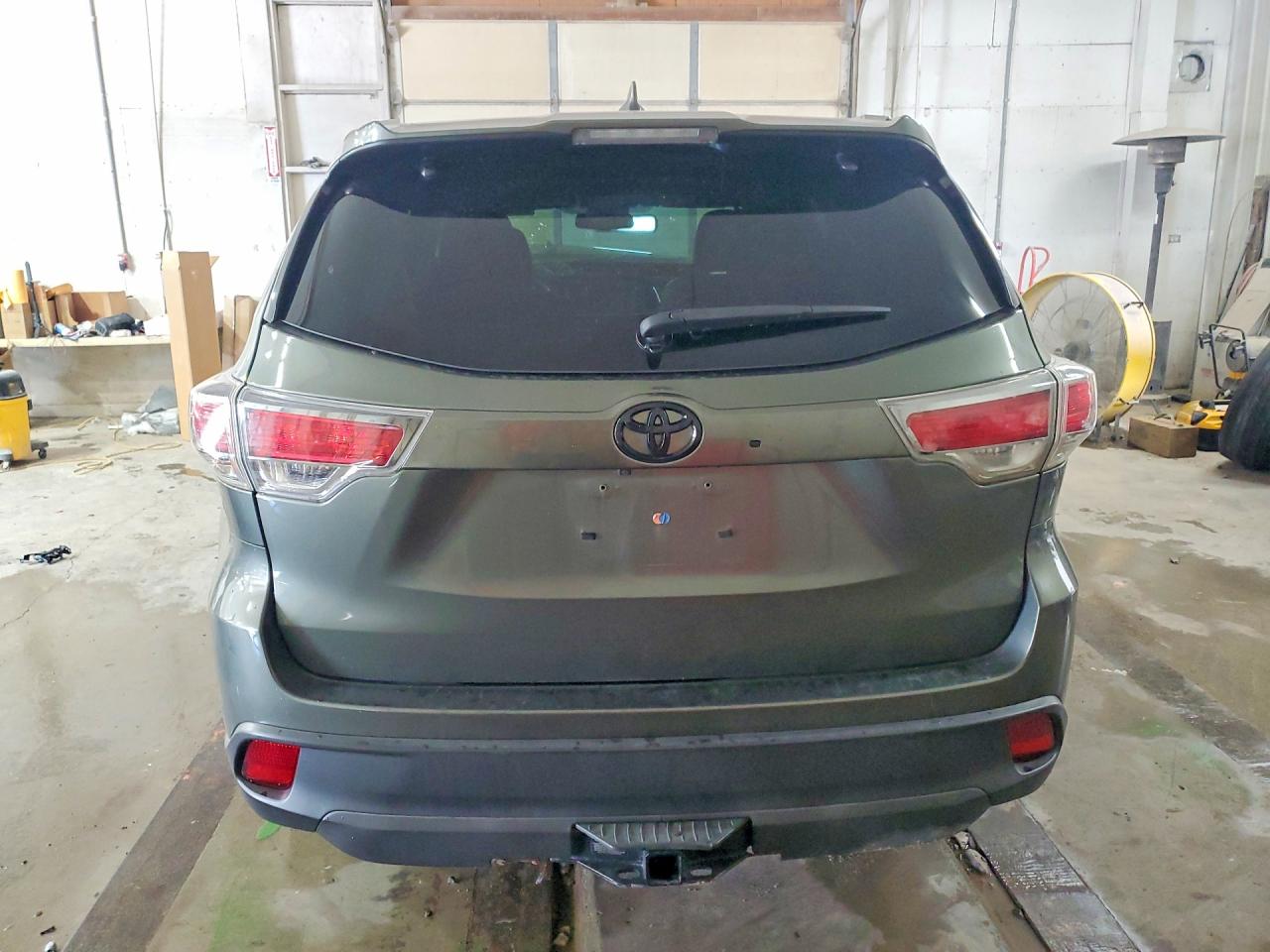 2015 Toyota Highlander Xle Green vin: 5TDJKRFH4FS217640