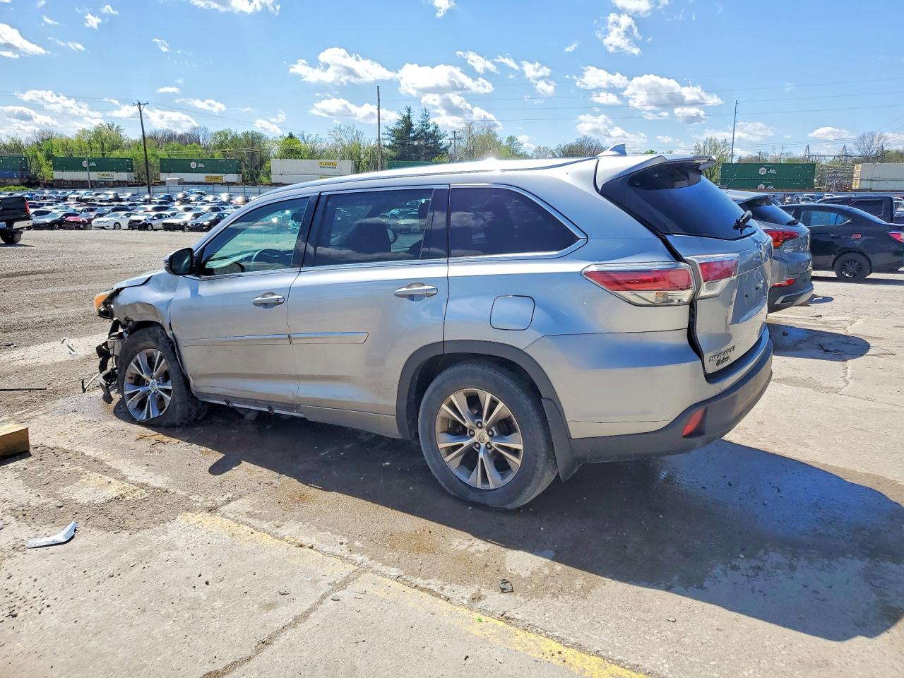 2014 Toyota Highlander Xle Silver vin: 5TDJKRFH5ES054768