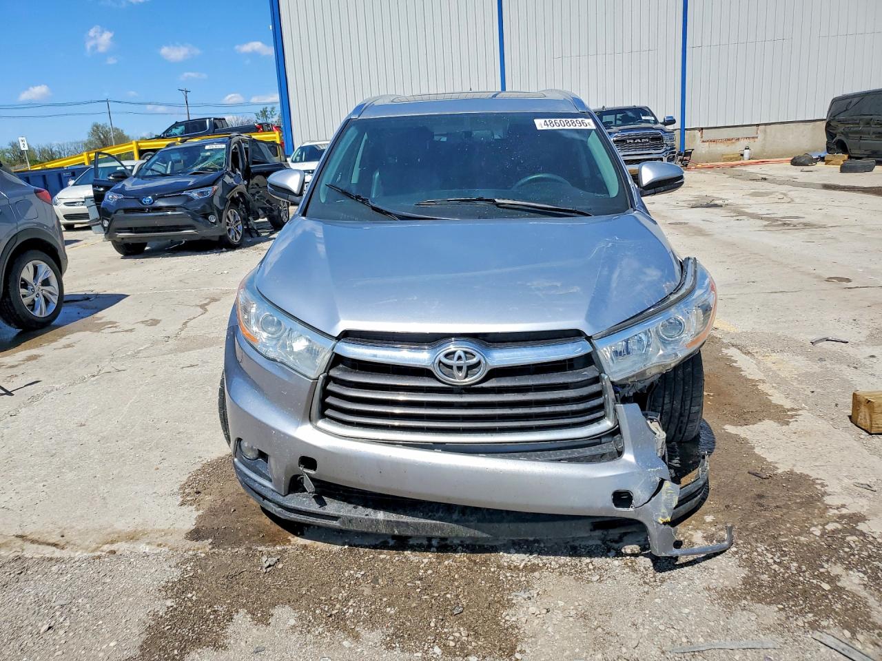 2014 Toyota Highlander Xle Silver vin: 5TDJKRFH5ES054768