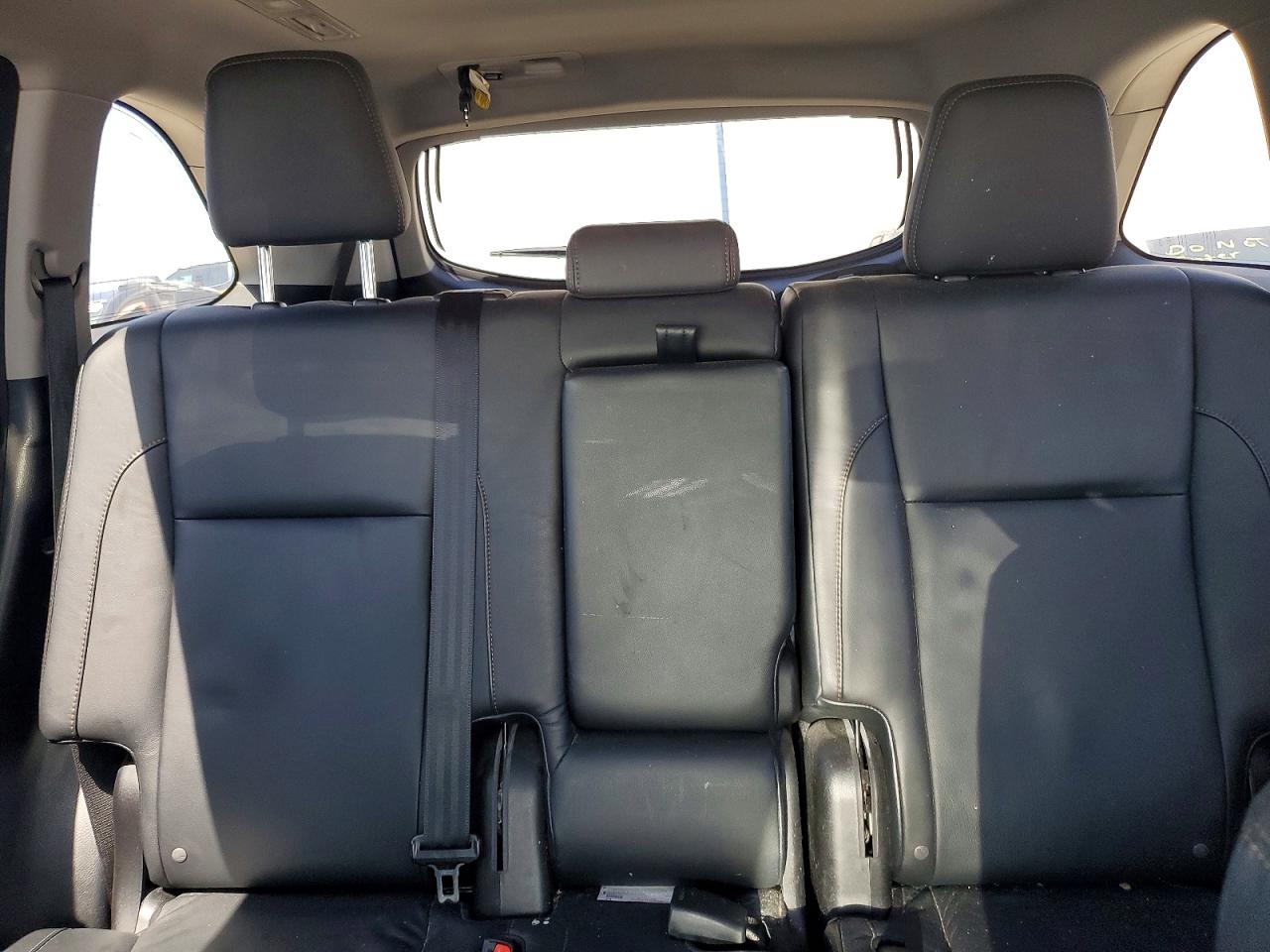 2014 Toyota Highlander Xle Silver vin: 5TDJKRFH5ES054768