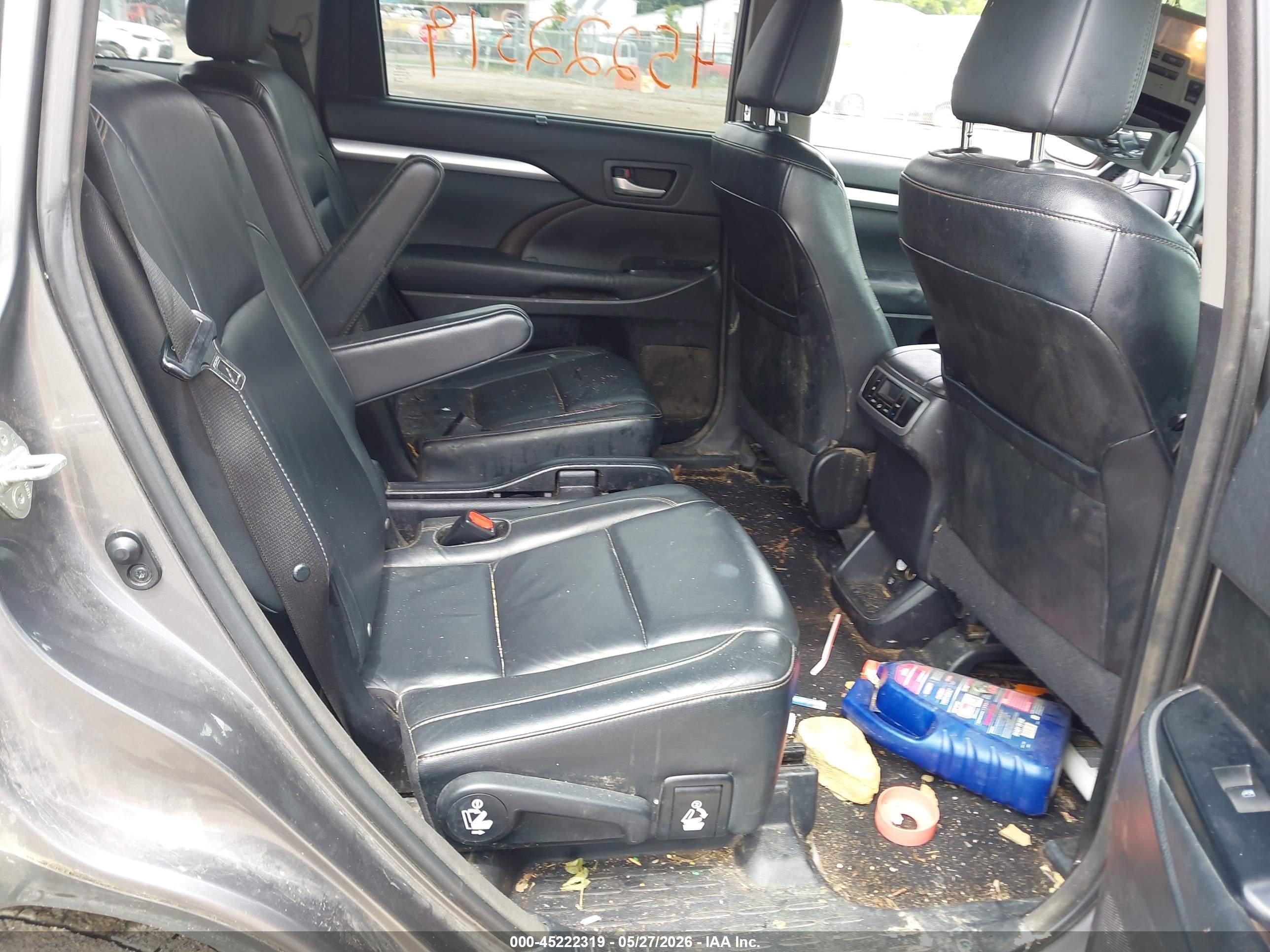 2015 Toyota Highlander Xle V6 Серый vin: 5TDJKRFH5FS095189