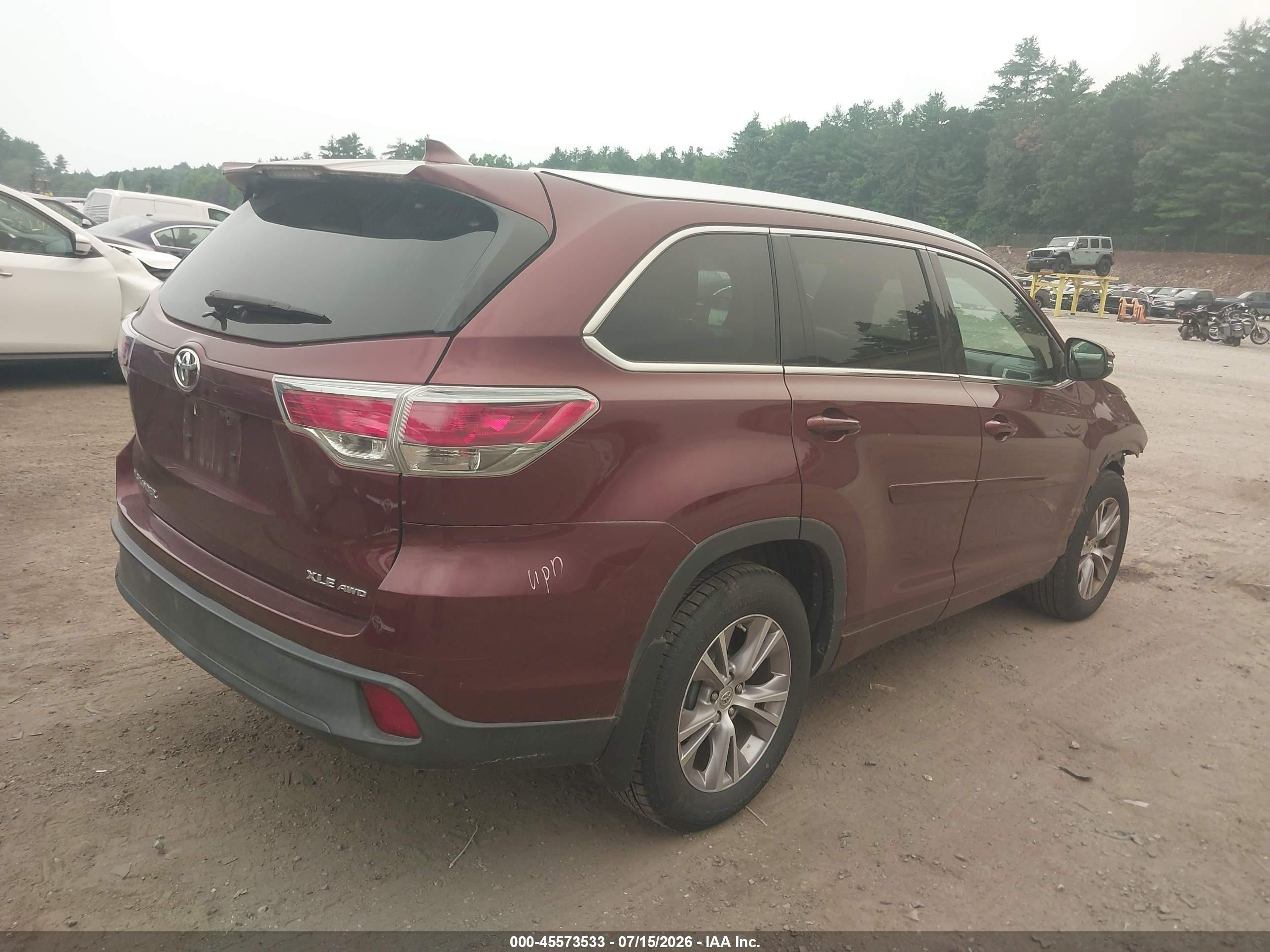 2015 Toyota Highlander Xle V6 Red vin: 5TDJKRFH5FS098609