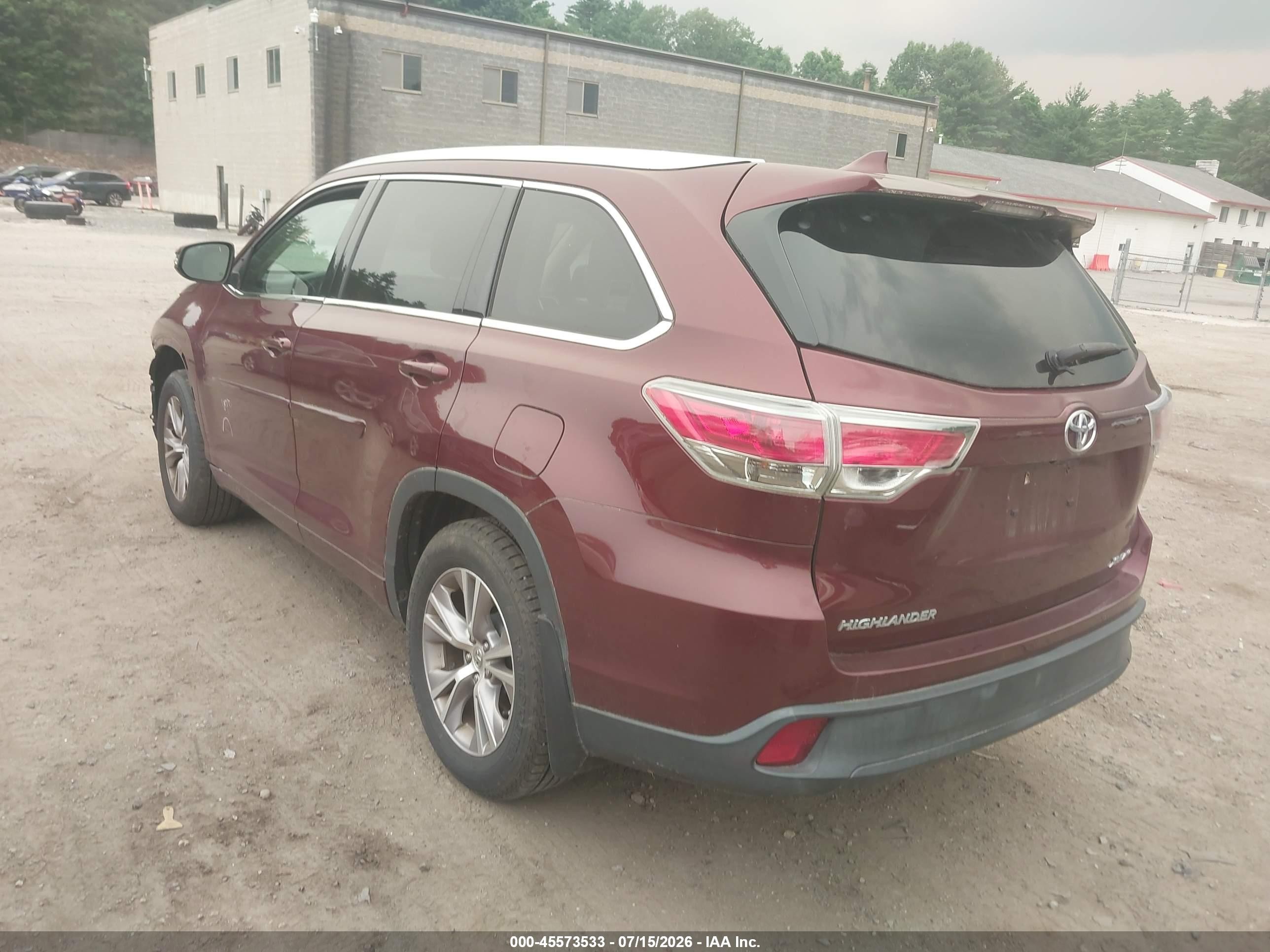 2015 Toyota Highlander Xle V6 Red vin: 5TDJKRFH5FS098609