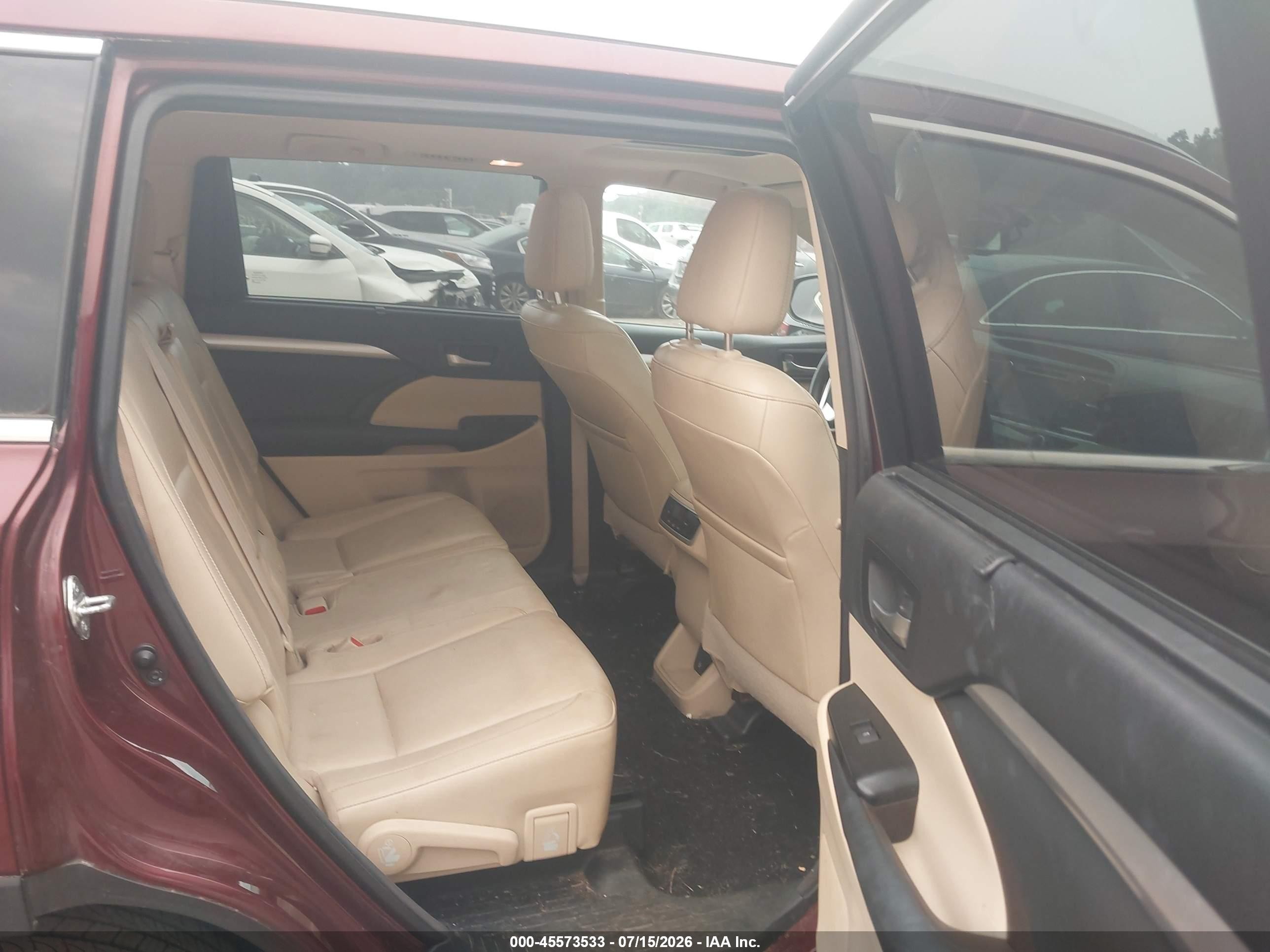 2015 Toyota Highlander Xle V6 Red vin: 5TDJKRFH5FS098609