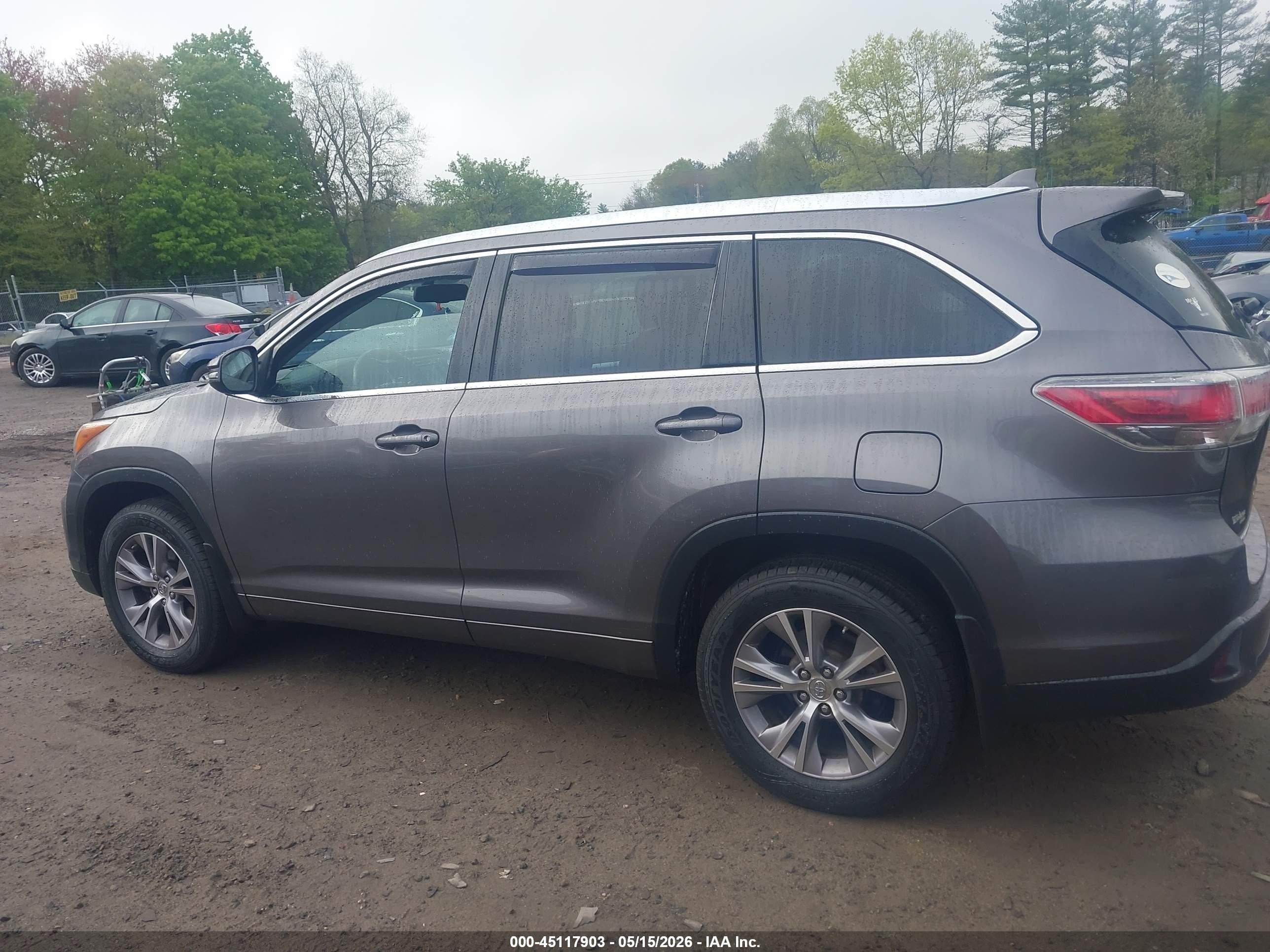 2015 Toyota Highlander Xle V6 Серый vin: 5TDJKRFH5FS101475