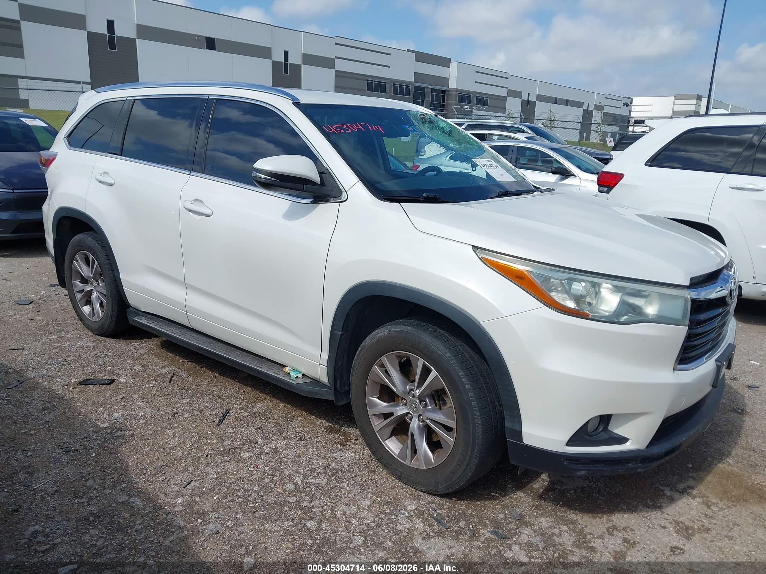 2015 Toyota Highlander Xle V6 White vin: 5TDJKRFH5FS149655