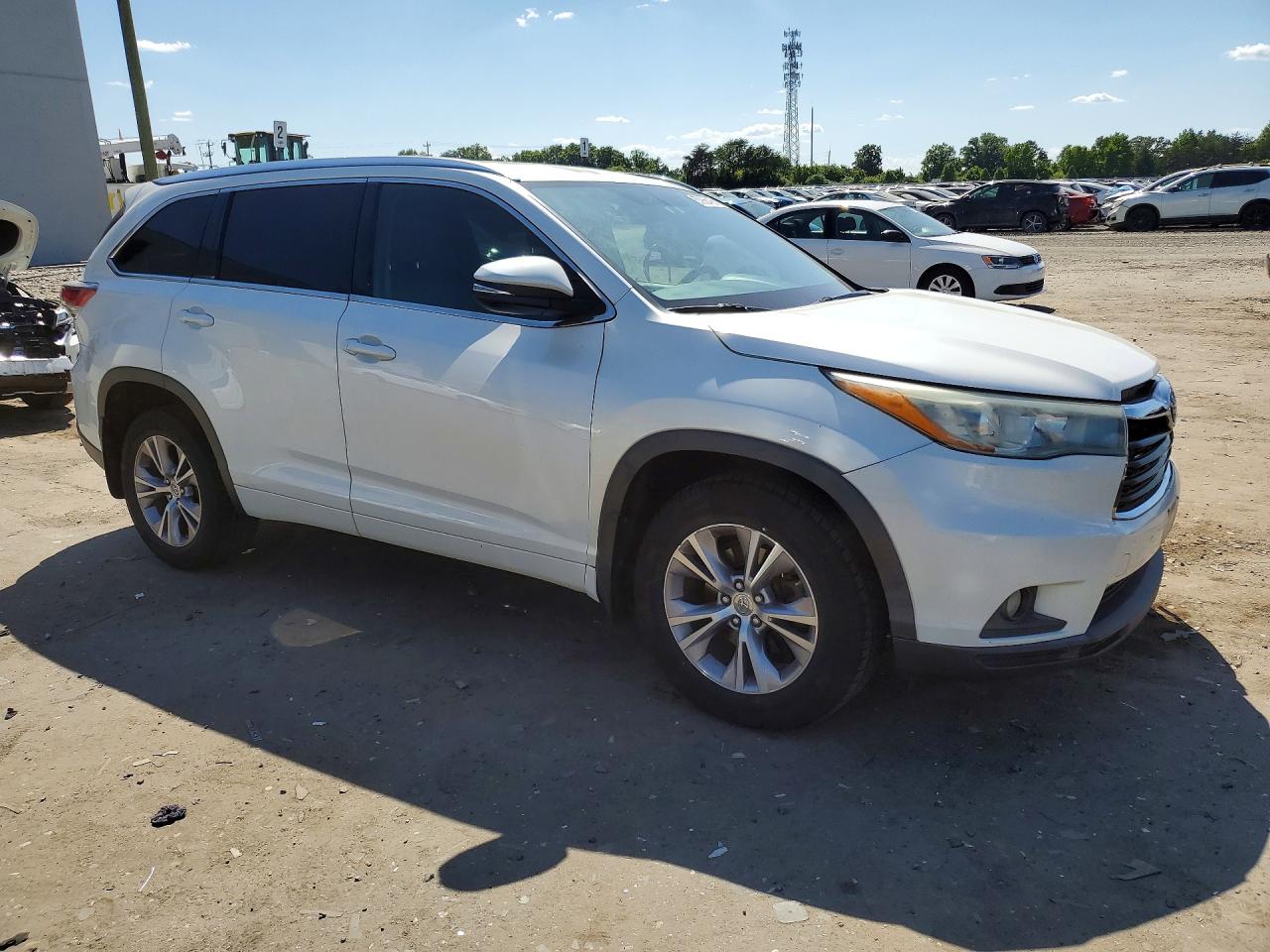 2015 Toyota Highlander Xle White vin: 5TDJKRFH5FS155794