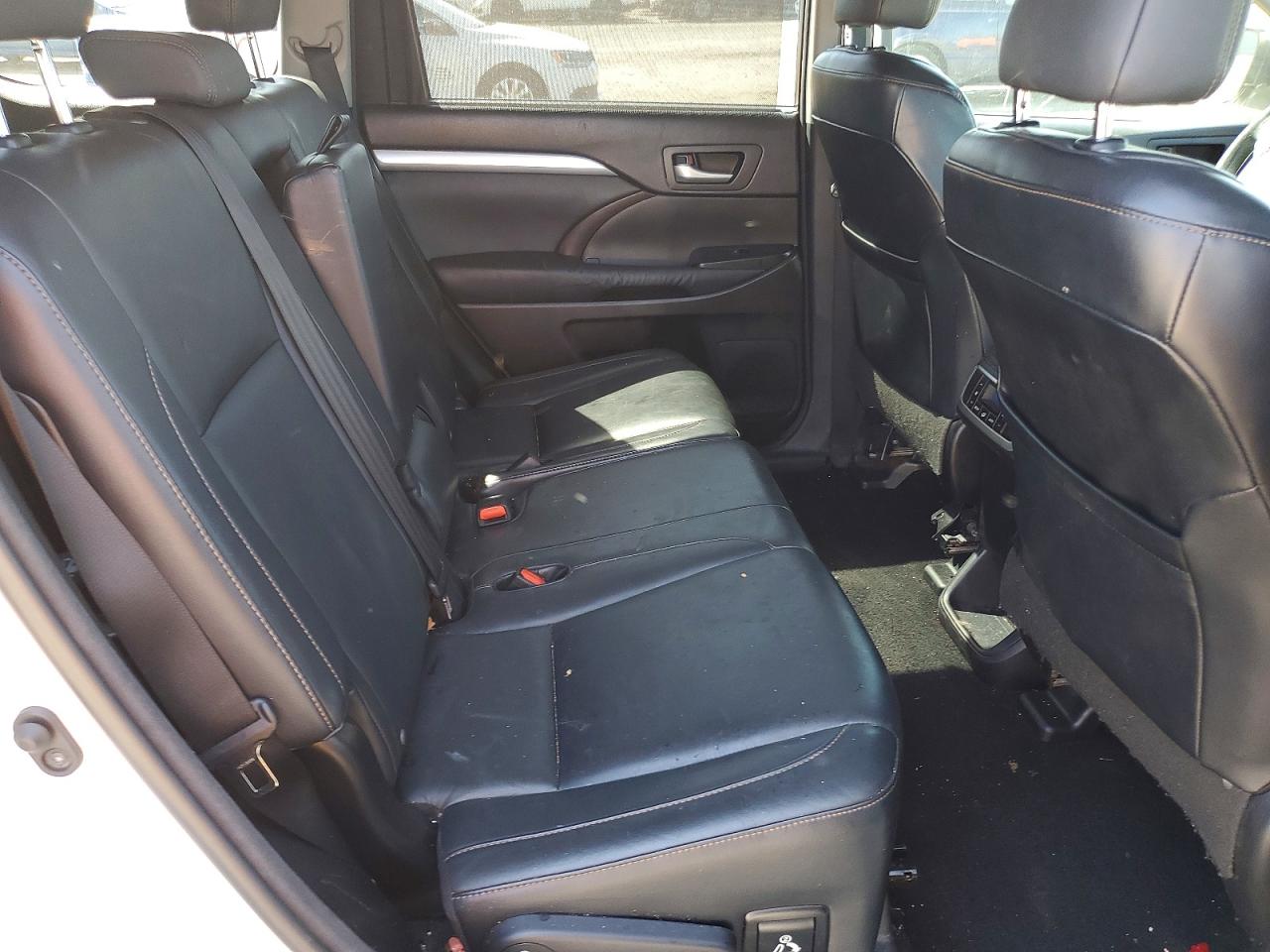 2015 Toyota Highlander Xle White vin: 5TDJKRFH5FS155794