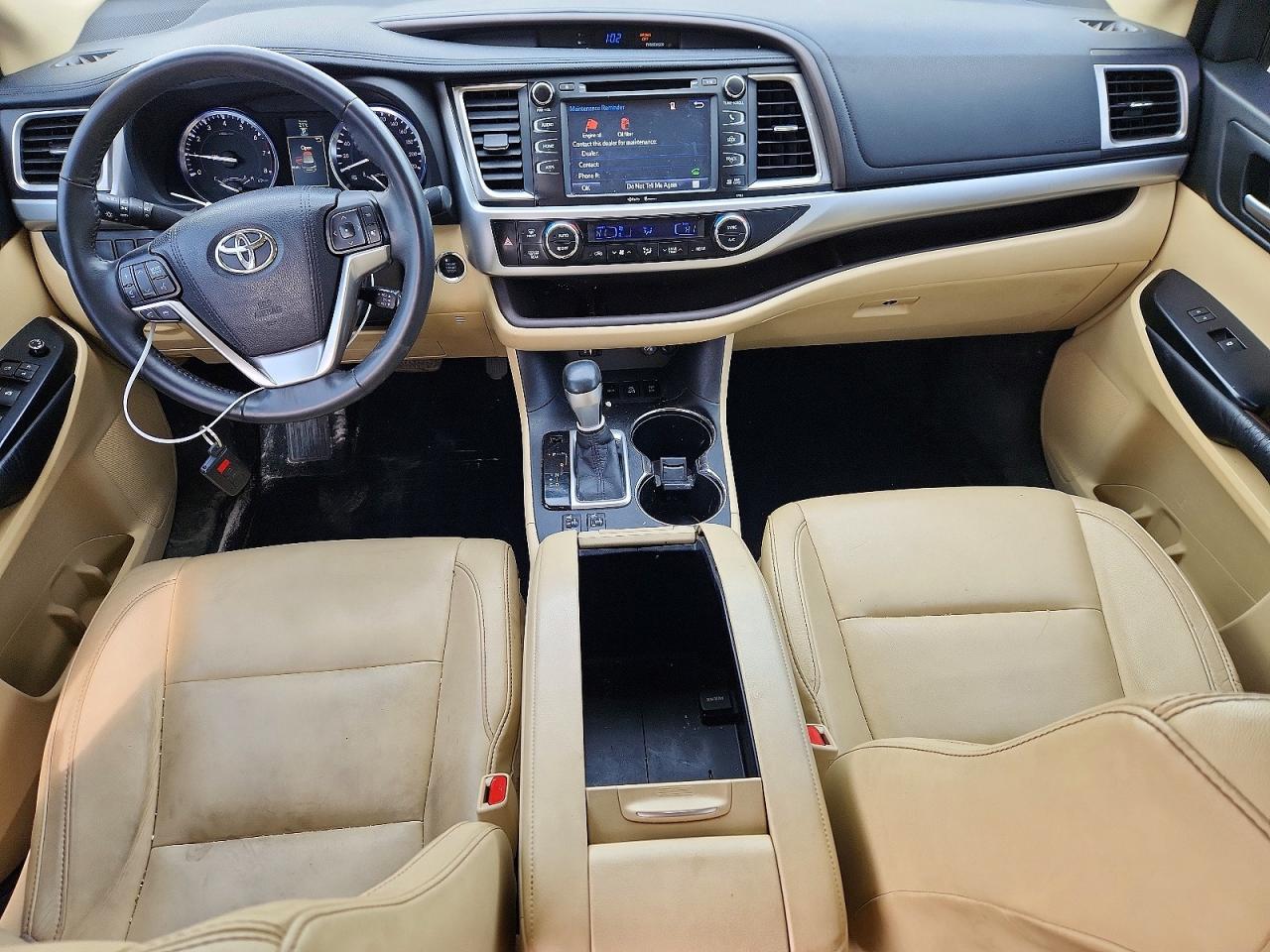 2015 Toyota Highlander Xle White vin: 5TDJKRFH5FS199939