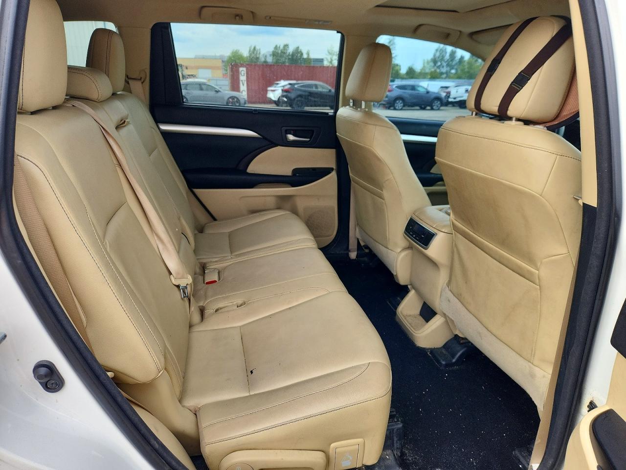 2015 Toyota Highlander Xle White vin: 5TDJKRFH5FS199939