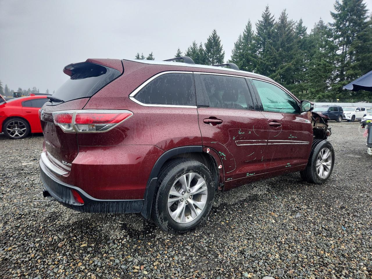 2015 Toyota Highlander Xle Maroon vin: 5TDJKRFH5FS205335