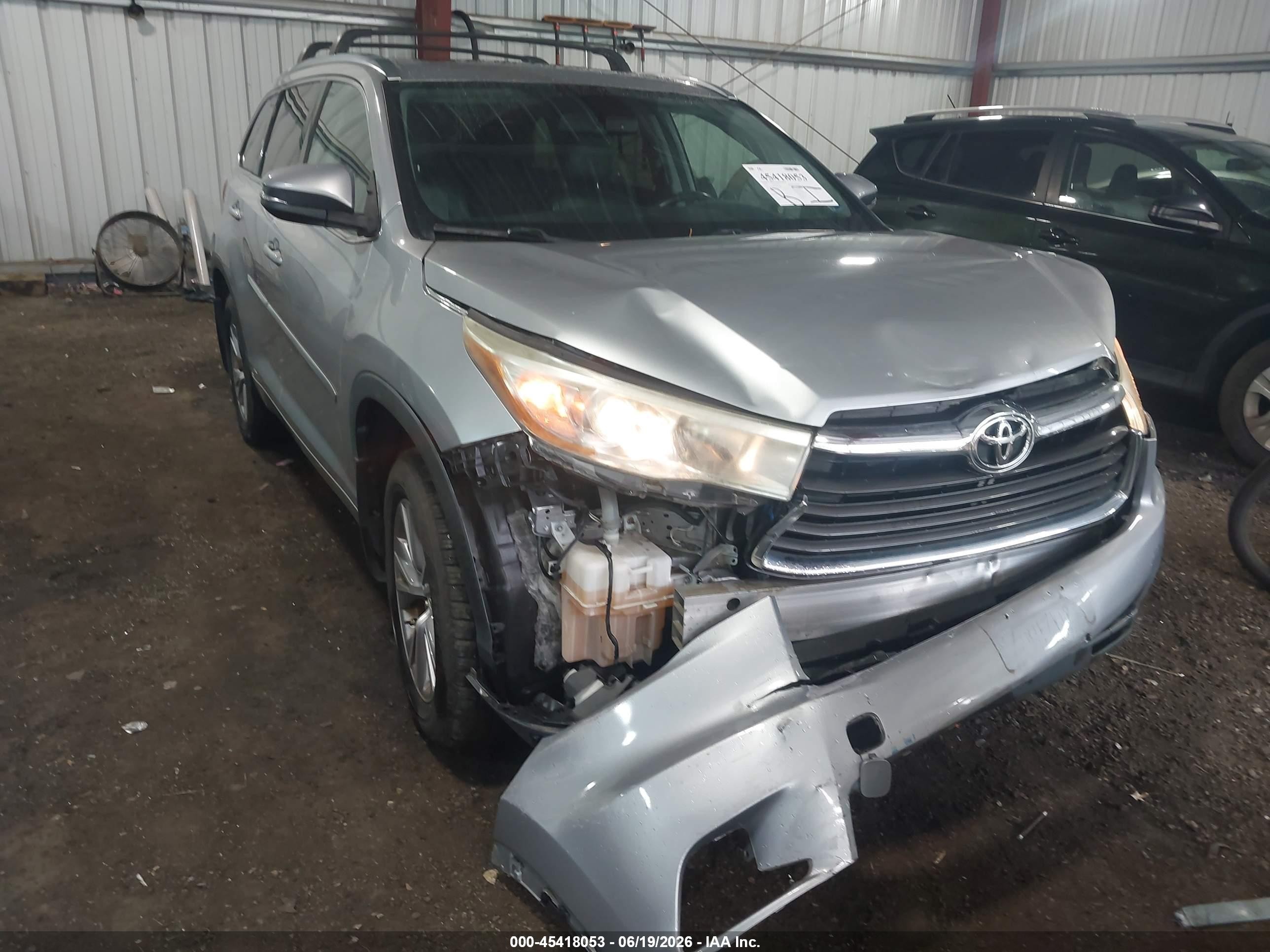 2015 Toyota Highlander Xle V6 Серый vin: 5TDJKRFH5FS208011