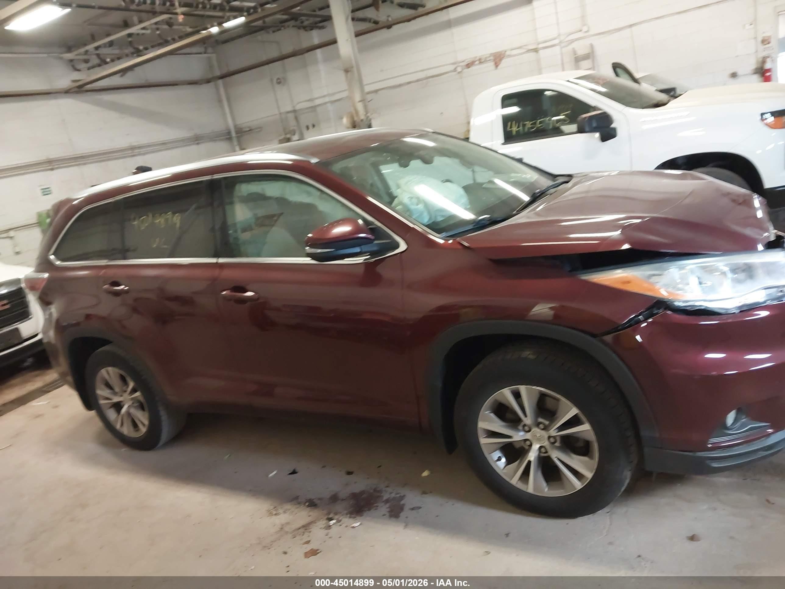 2014 Toyota Highlander Xle V6 Красный vin: 5TDJKRFH6ES014814