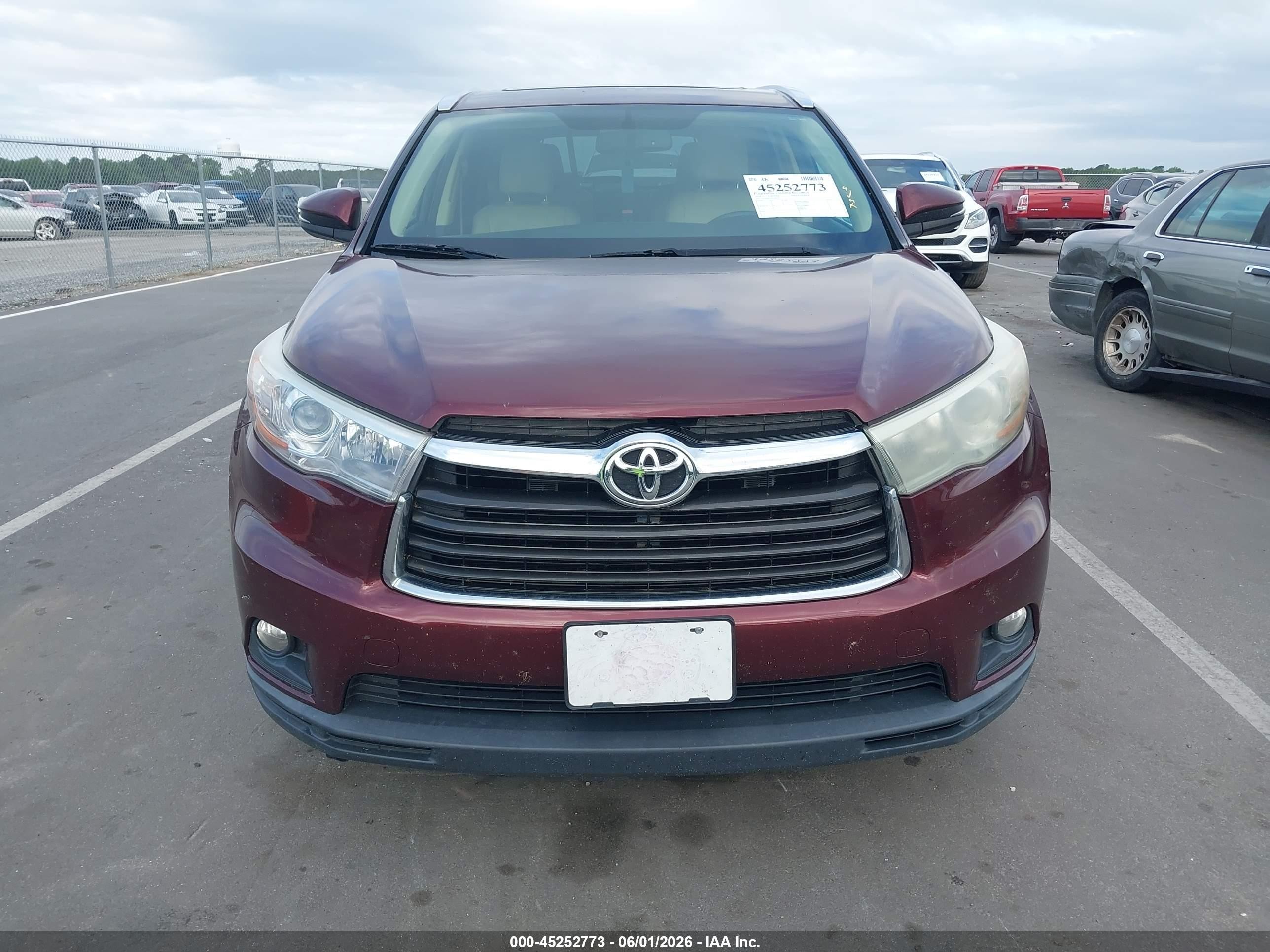 2015 Toyota Highlander Xle V6 Burgundy vin: 5TDJKRFH6FS080703