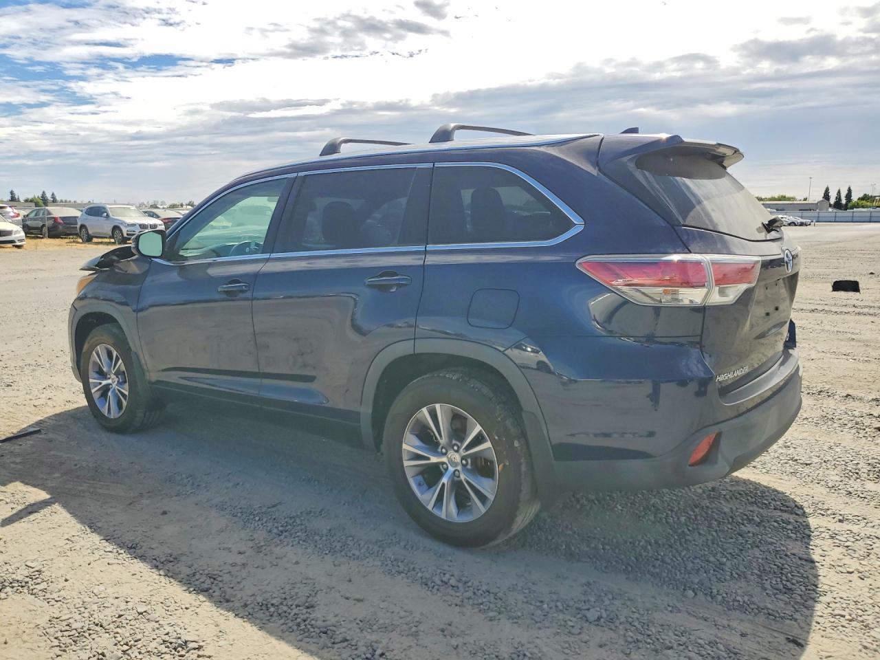 2015 Toyota Highlander Xle Blue vin: 5TDJKRFH6FS104613