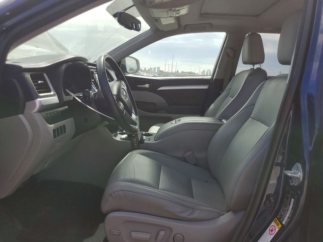 2015 Toyota Highlander Xle Blue vin: 5TDJKRFH6FS104613