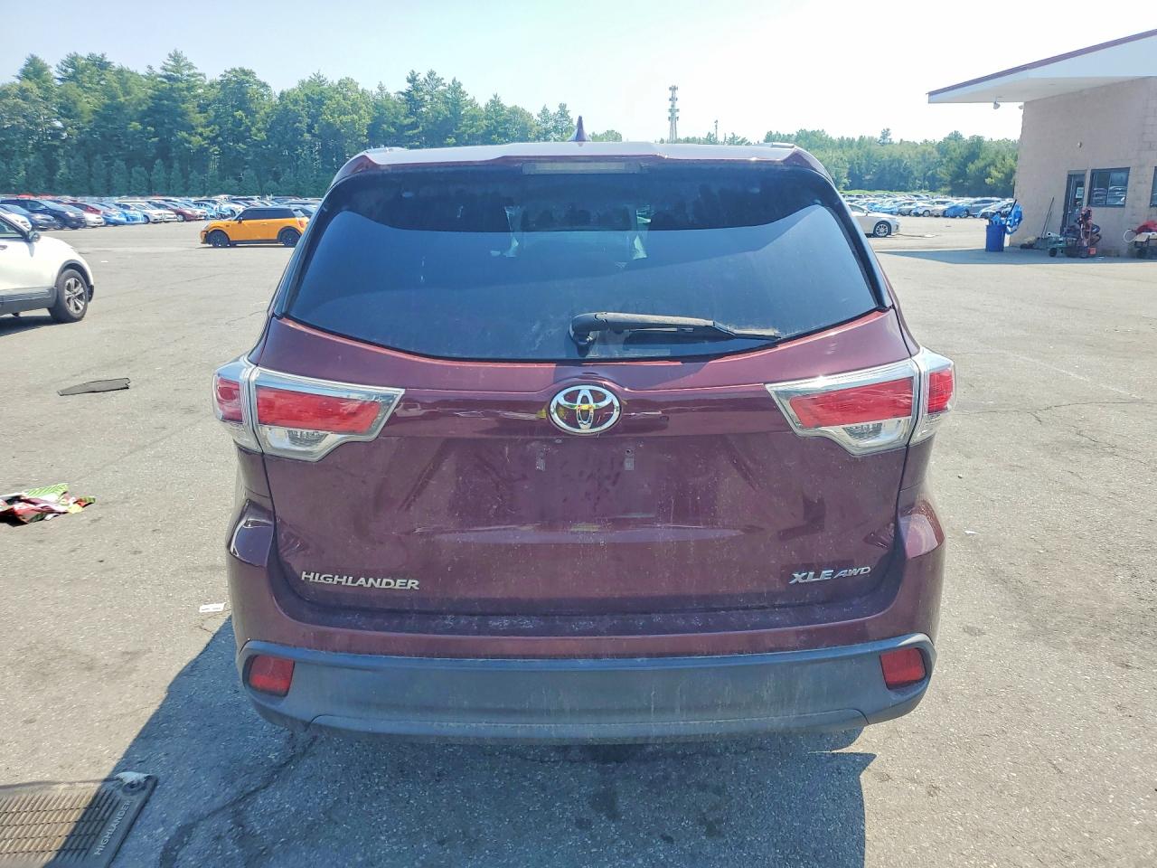 2015 Toyota Highlander Xle Burgundy vin: 5TDJKRFH6FS131083