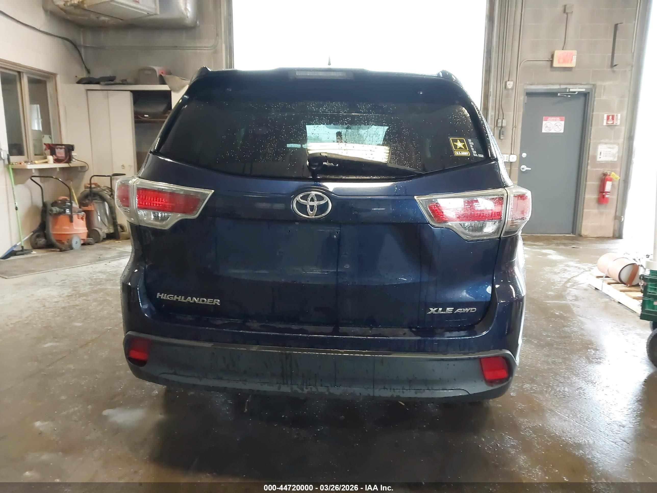 2015 Toyota Highlander Xle V6 Dark Blue vin: 5TDJKRFH6FS186925