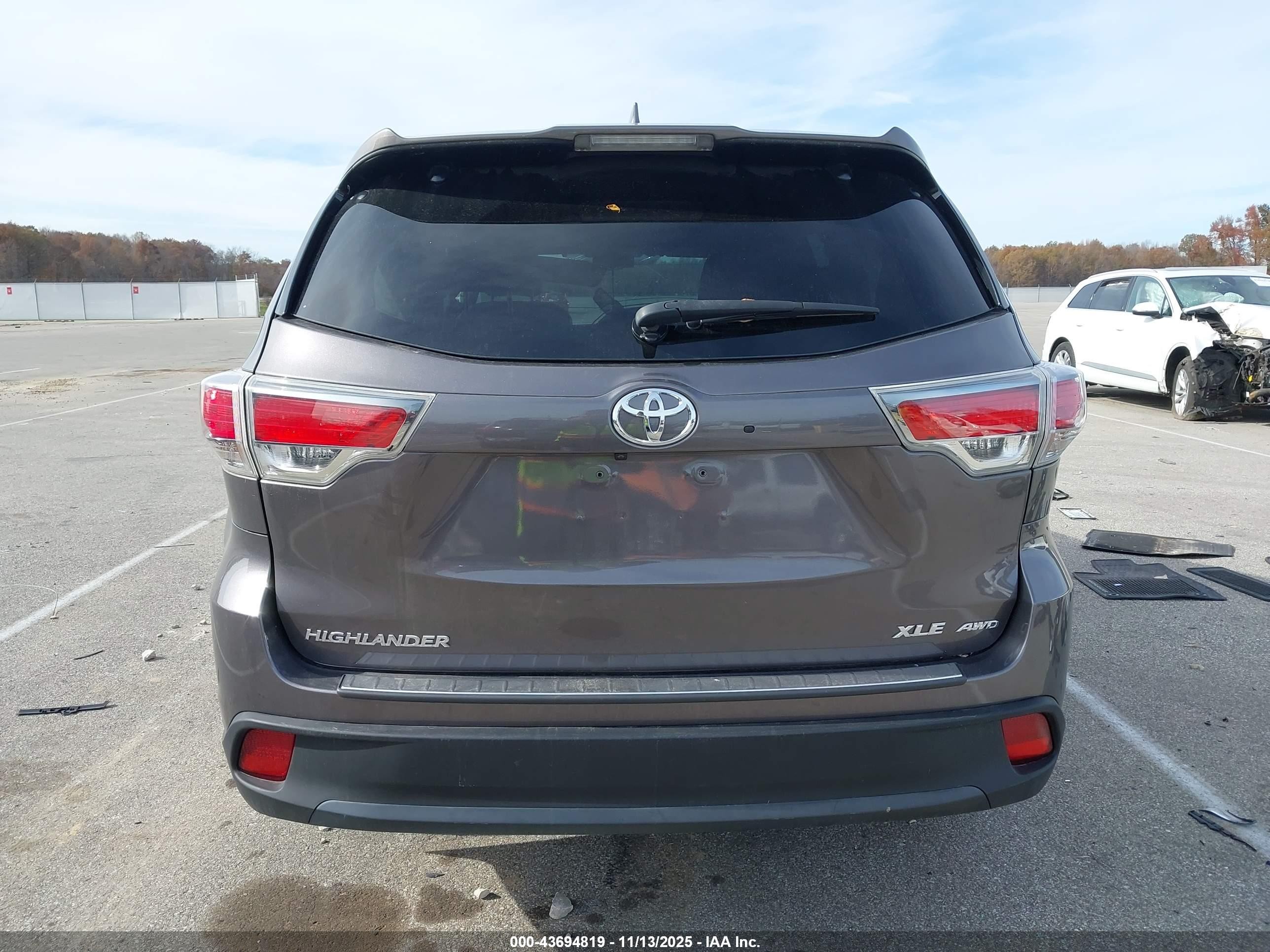 2015 Toyota Highlander Xle V6 Gray vin: 5TDJKRFH6FS191946