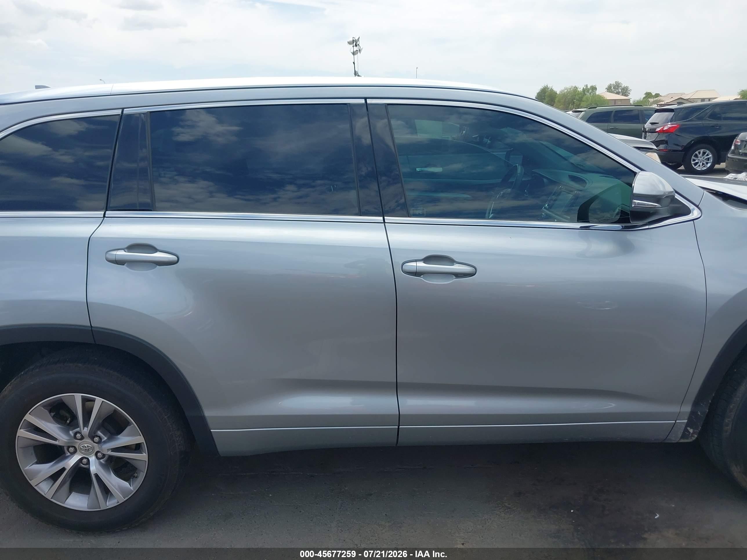 2014 Toyota Highlander Xle V6 Silver vin: 5TDJKRFH7ES007659