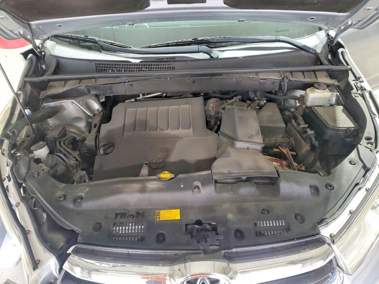 2015 Toyota Highlander Xle Серебряный vin: 5TDJKRFH7FS072061