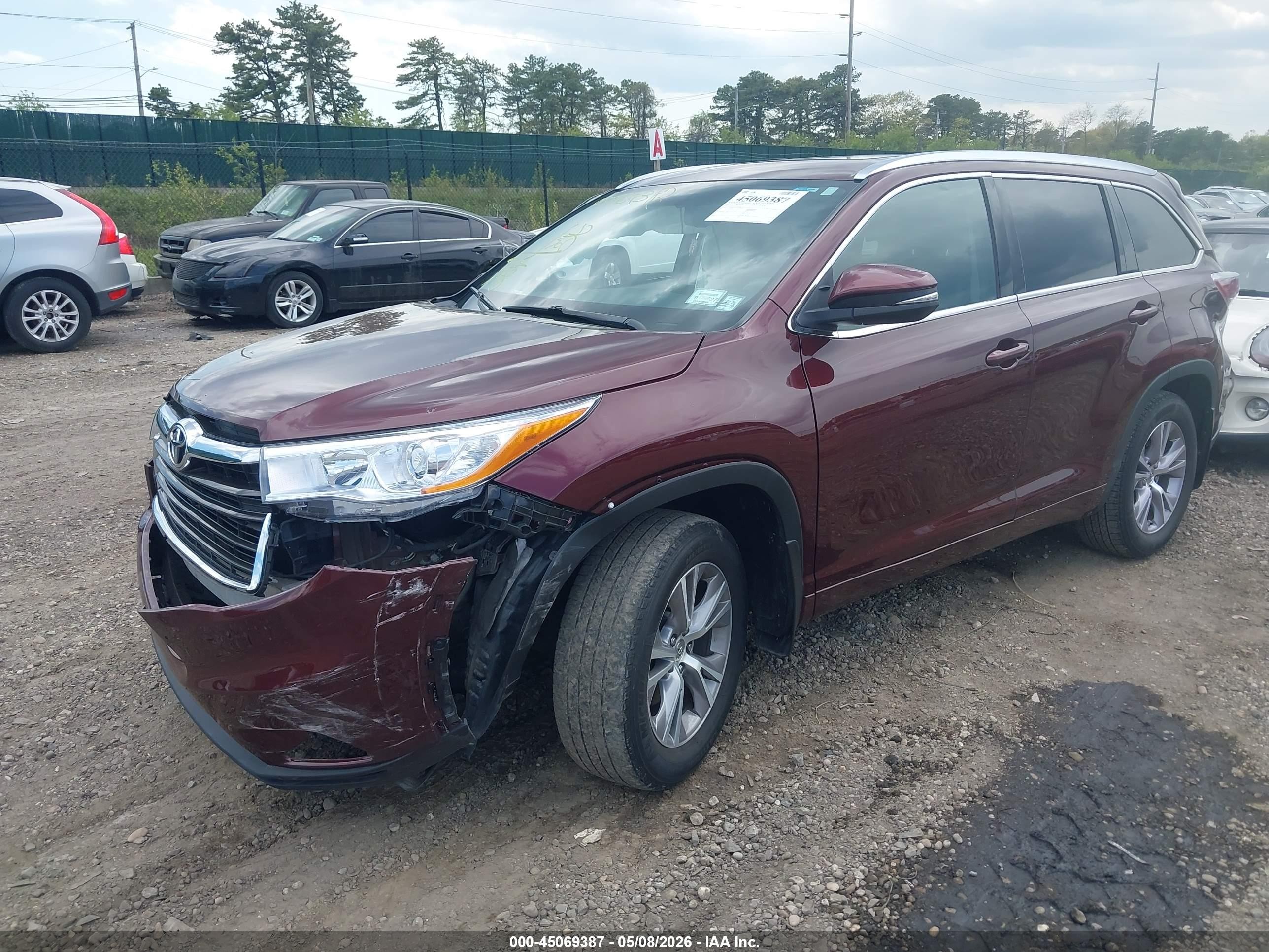 2015 Toyota Highlander Xle V6 Red vin: 5TDJKRFH7FS081391