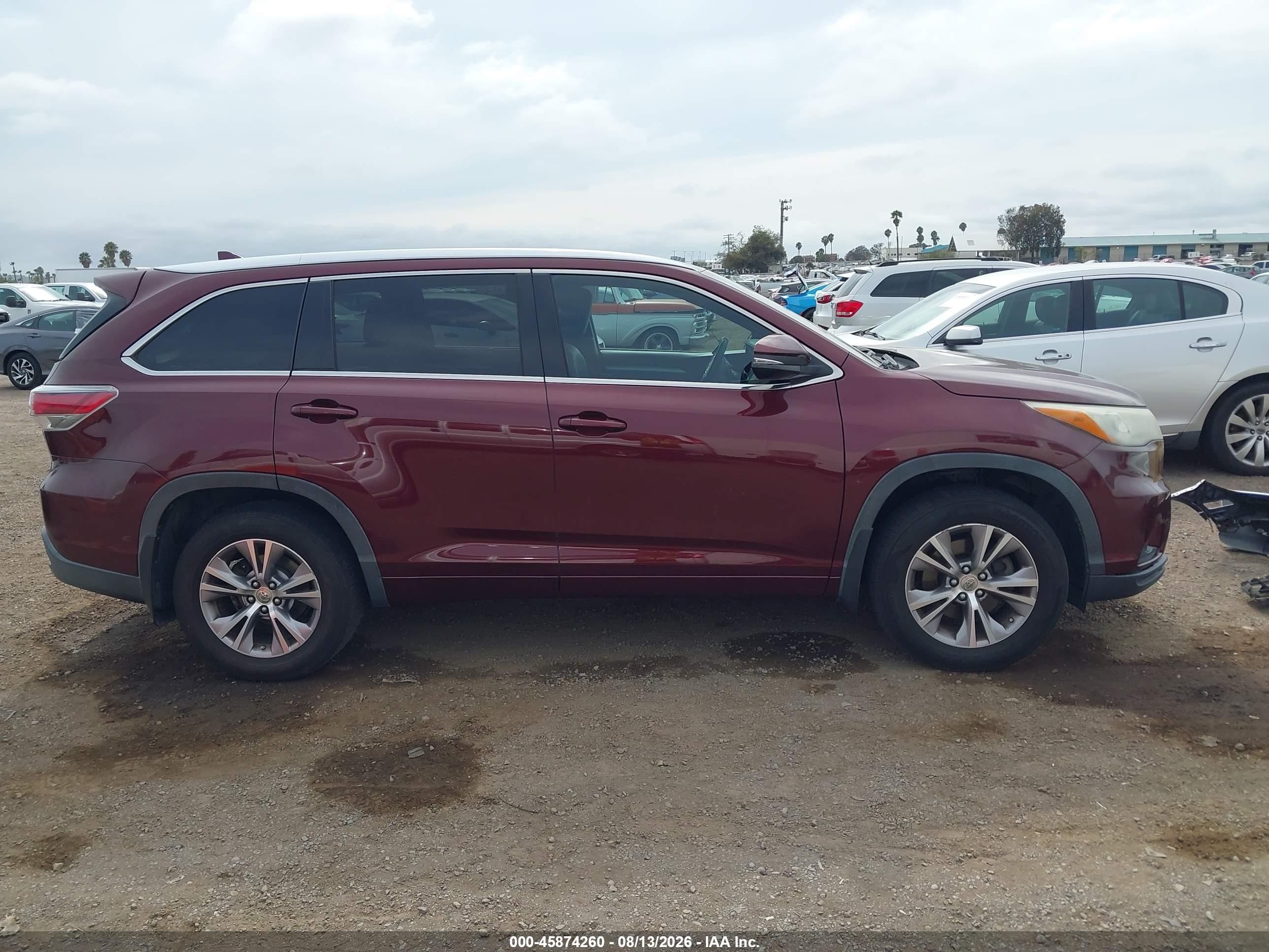 2015 Toyota Highlander Xle V6 Burgundy vin: 5TDJKRFH7FS100019