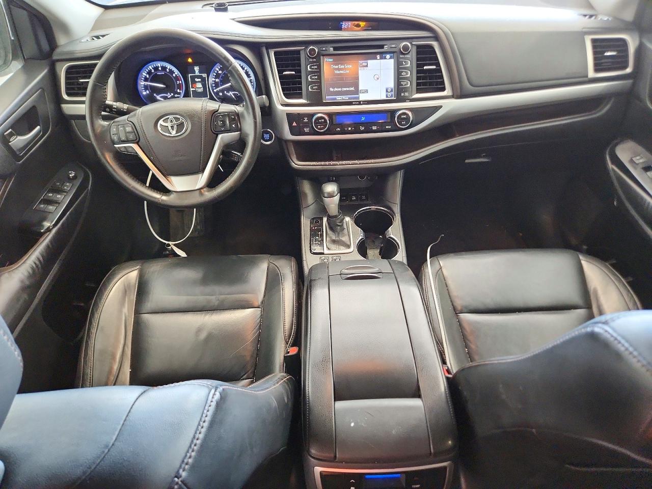 2015 Toyota Highlander Xle White vin: 5TDJKRFH7FS104653