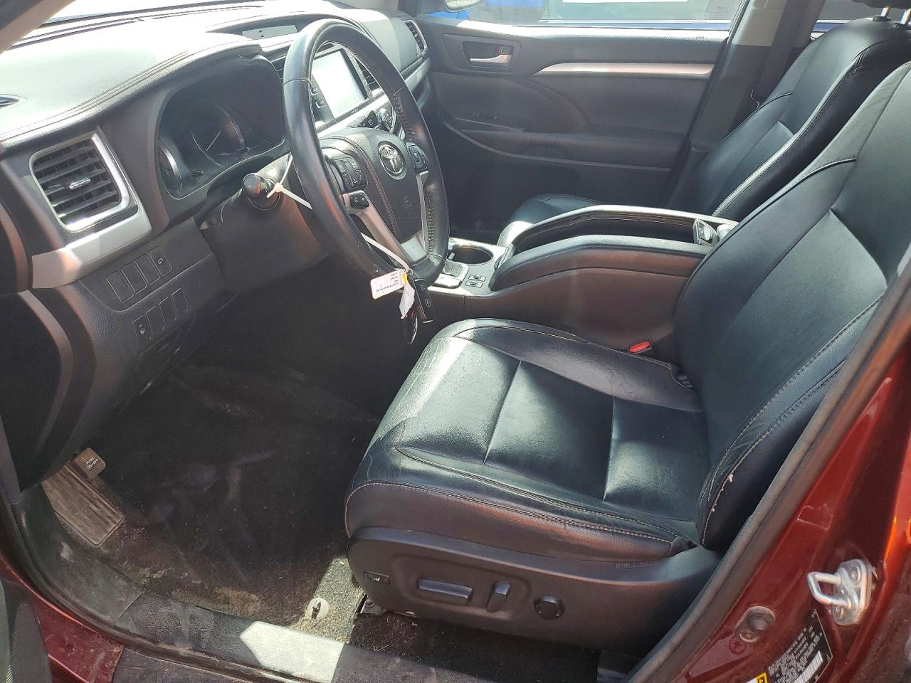 2015 Toyota Highlander Xle Burgundy vin: 5TDJKRFH7FS109321