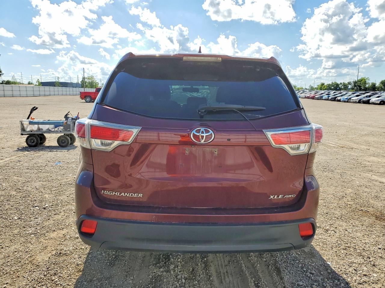 2015 Toyota Highlander Xle Burgundy vin: 5TDJKRFH7FS109321
