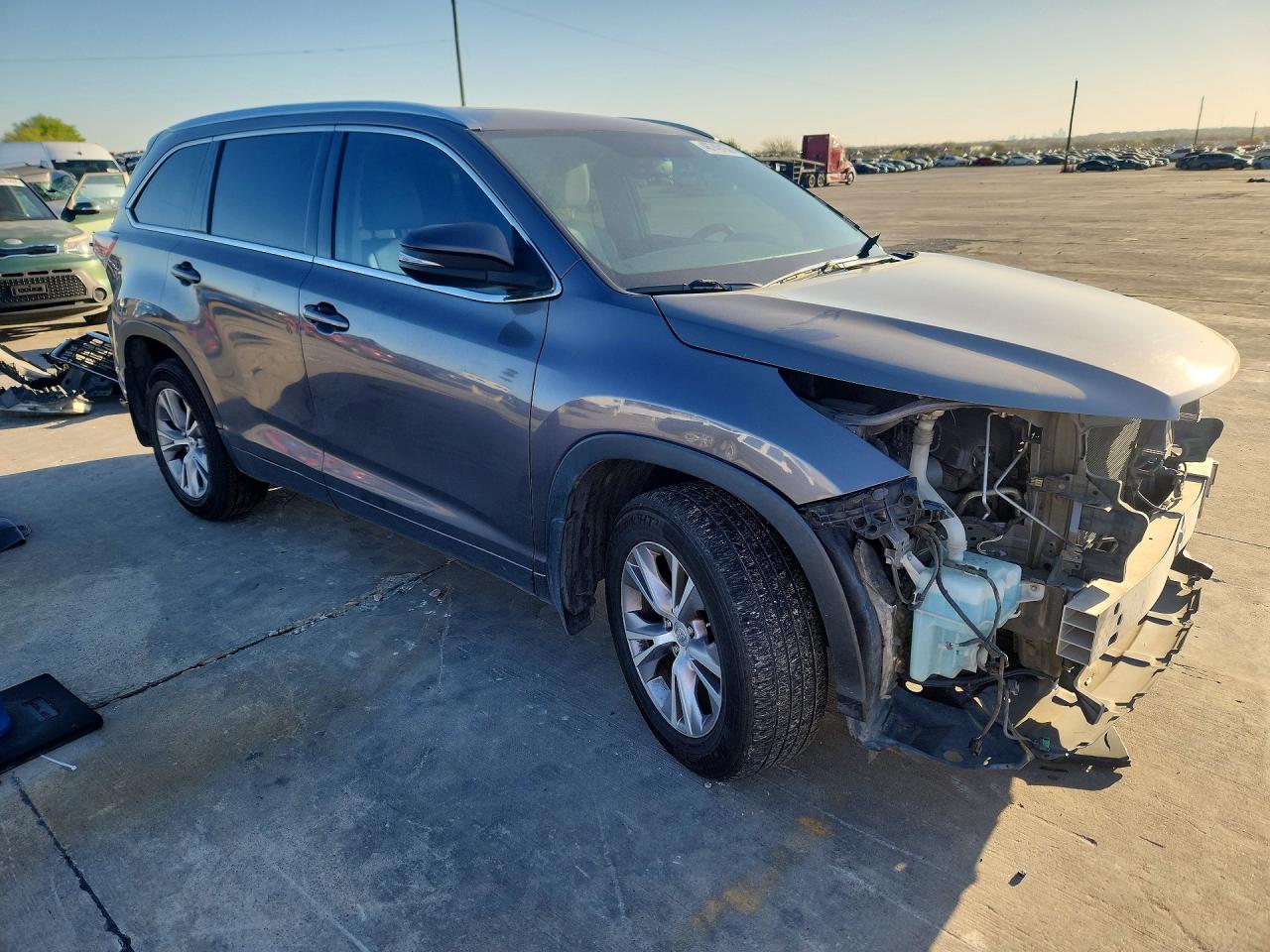 2015 Toyota Highlander Xle Серый vin: 5TDJKRFH7FS141119