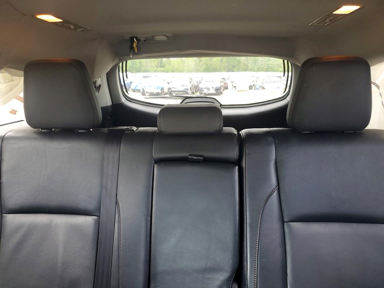2015 Toyota Highlander Xle White vin: 5TDJKRFH7FS143842