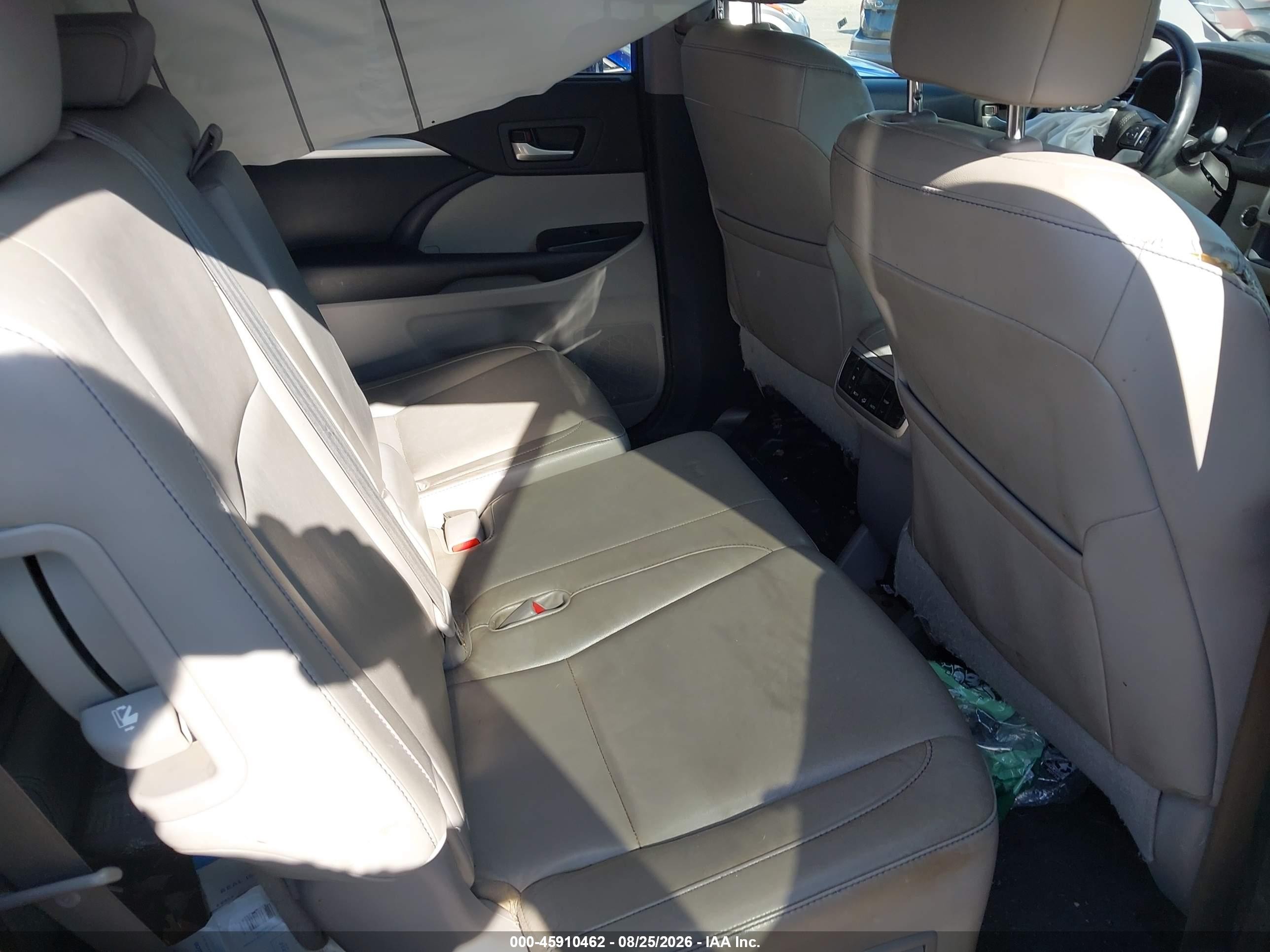 2015 Toyota Highlander Xle V6 Dark Blue vin: 5TDJKRFH7FS158793