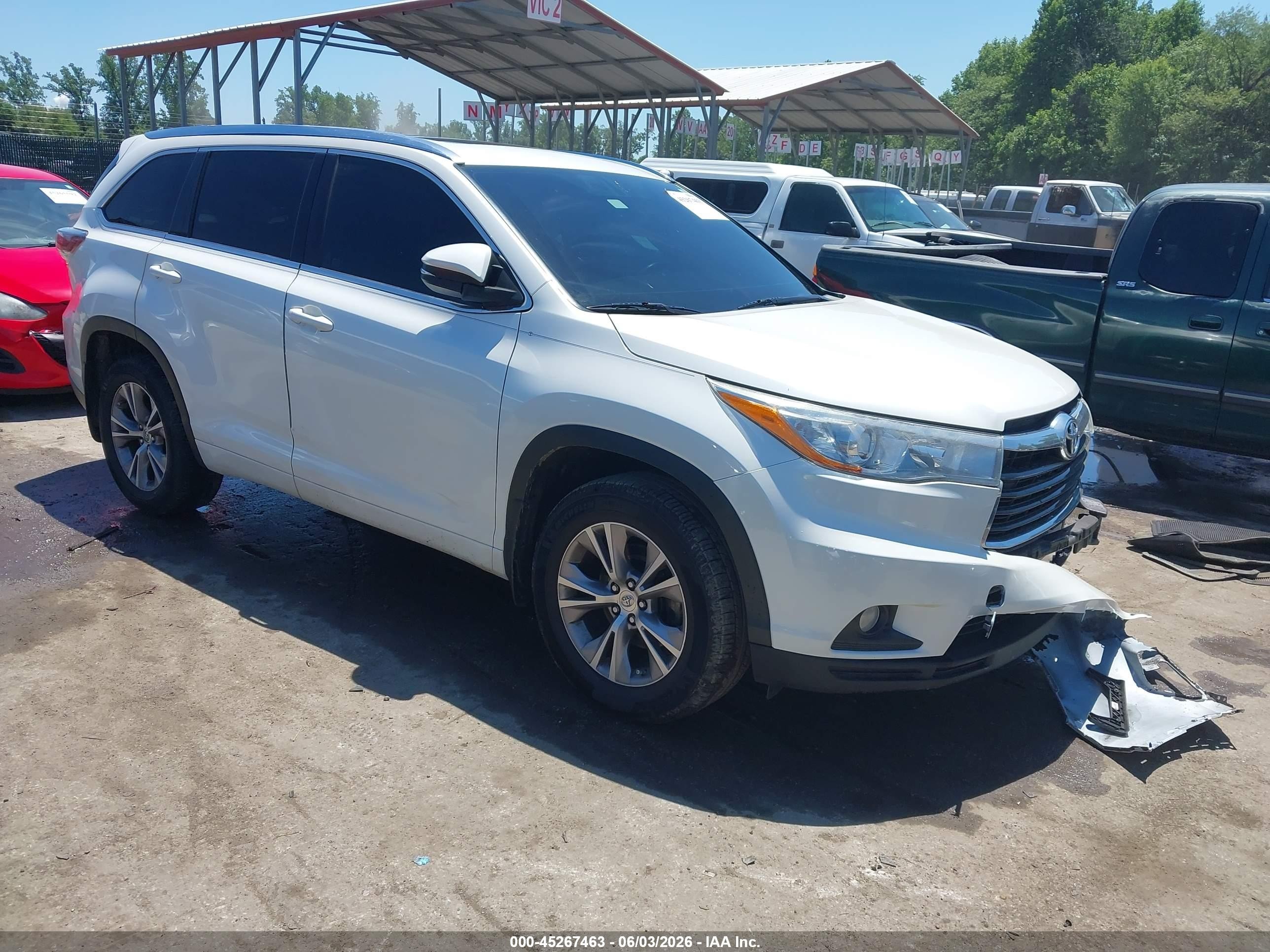 2015 Toyota Highlander Xle V6 White vin: 5TDJKRFH7FS169552