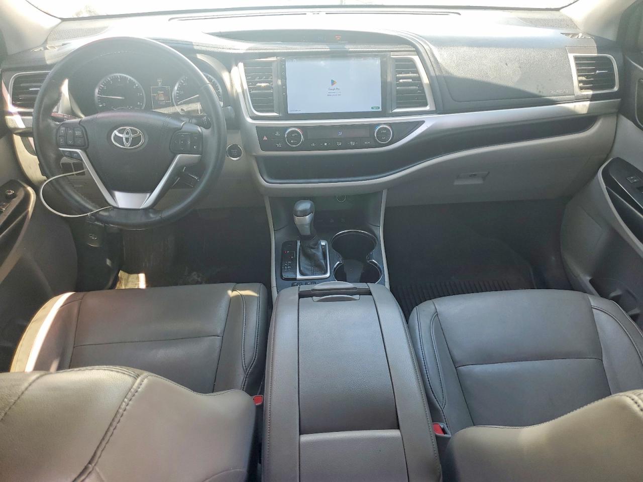 2015 Toyota Highlander Xle White vin: 5TDJKRFH7FS171009